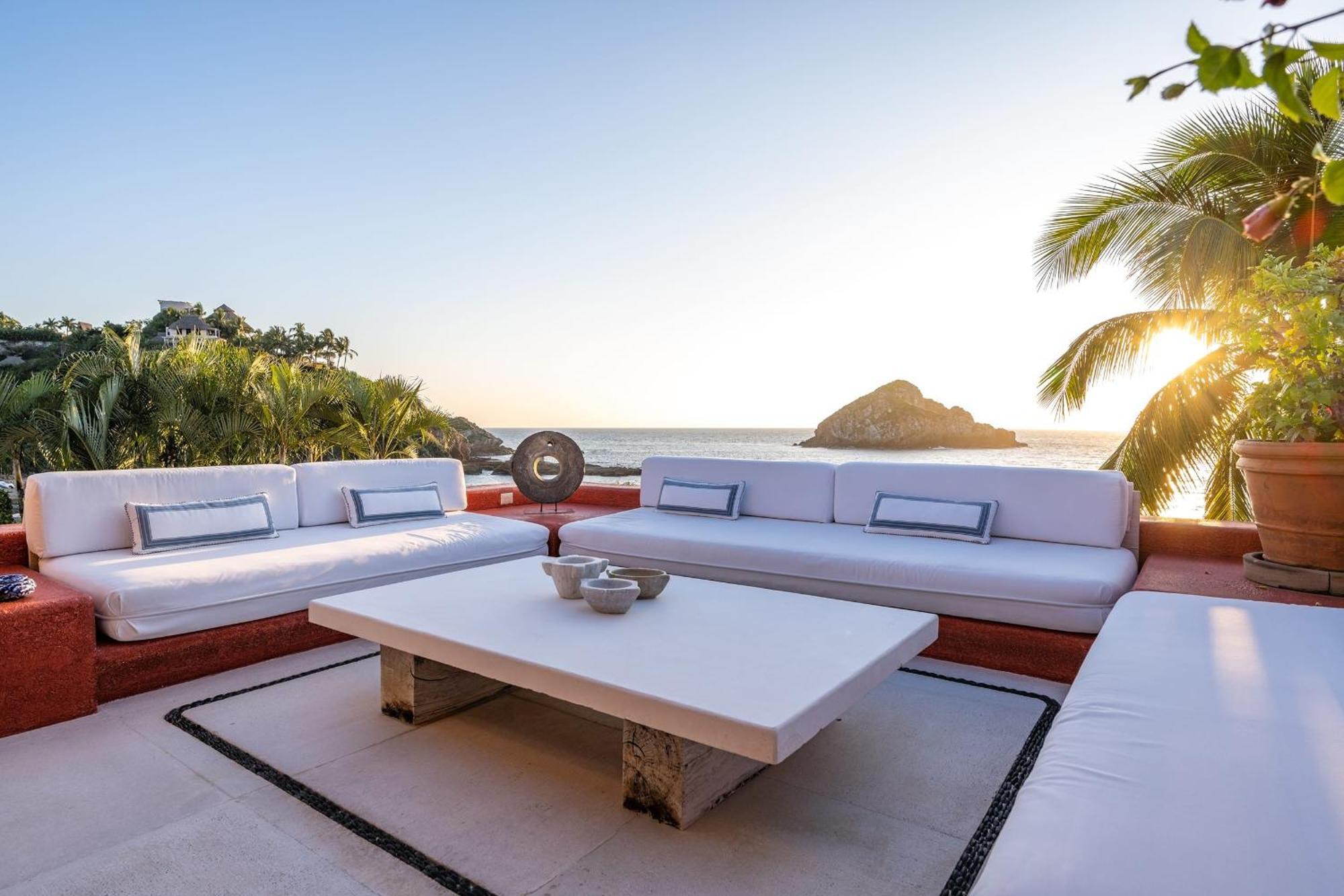 Private In Villa *