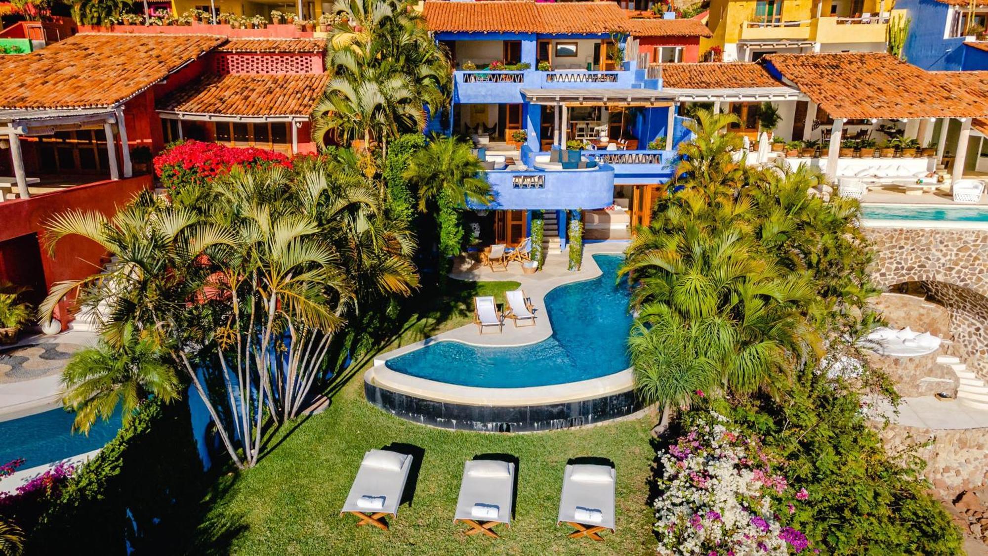 Villa Private In *