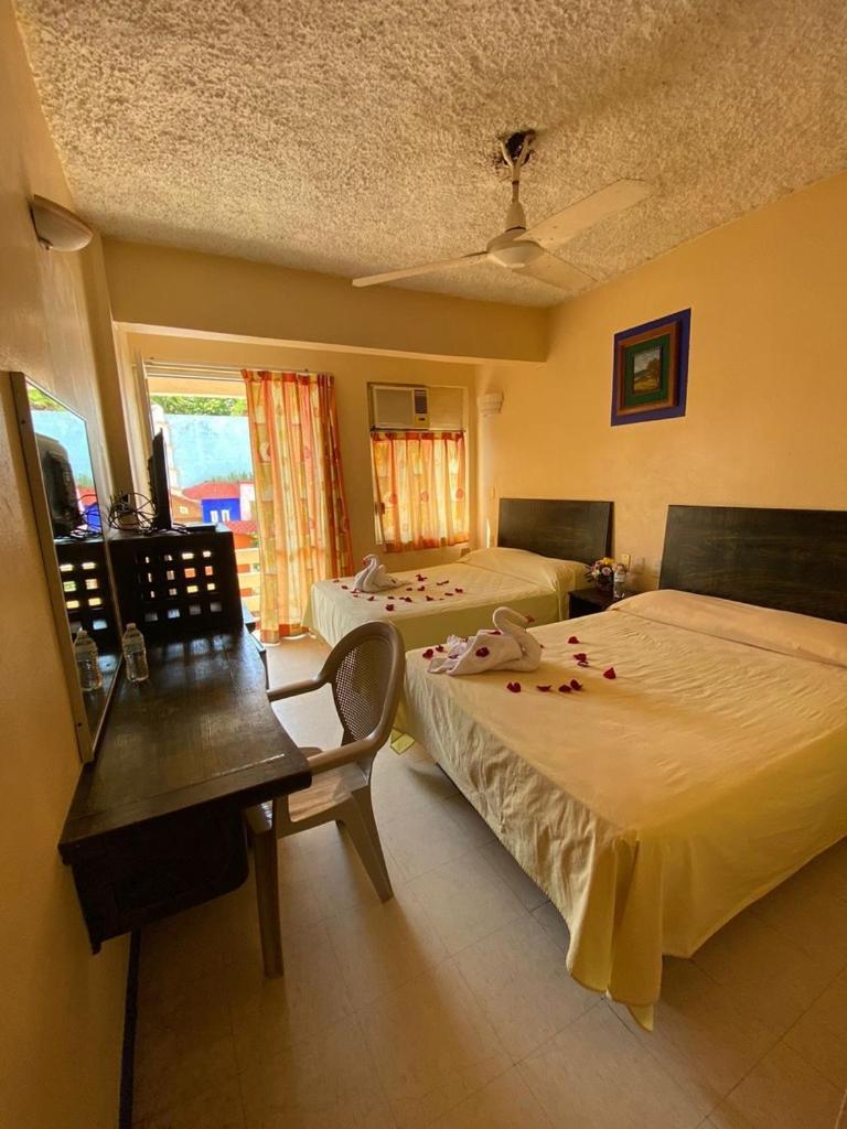 Hotel Centro Zihuatanejo