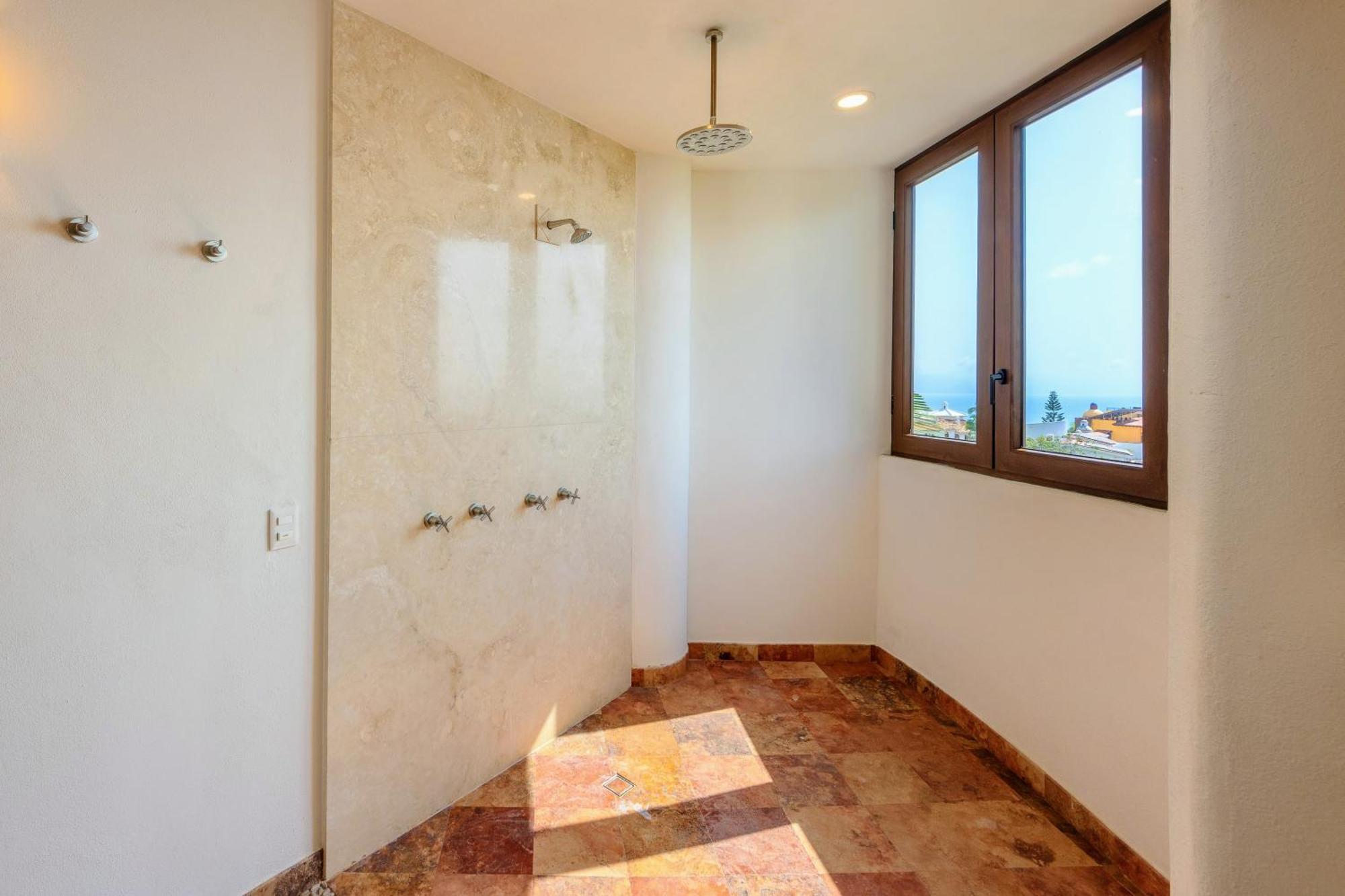 Divina Luxury Boutique - Adults Only Hotel