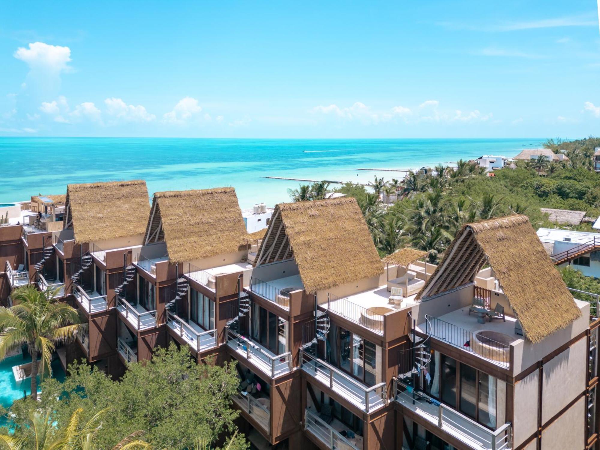 Awa Boutique - Front Hotel