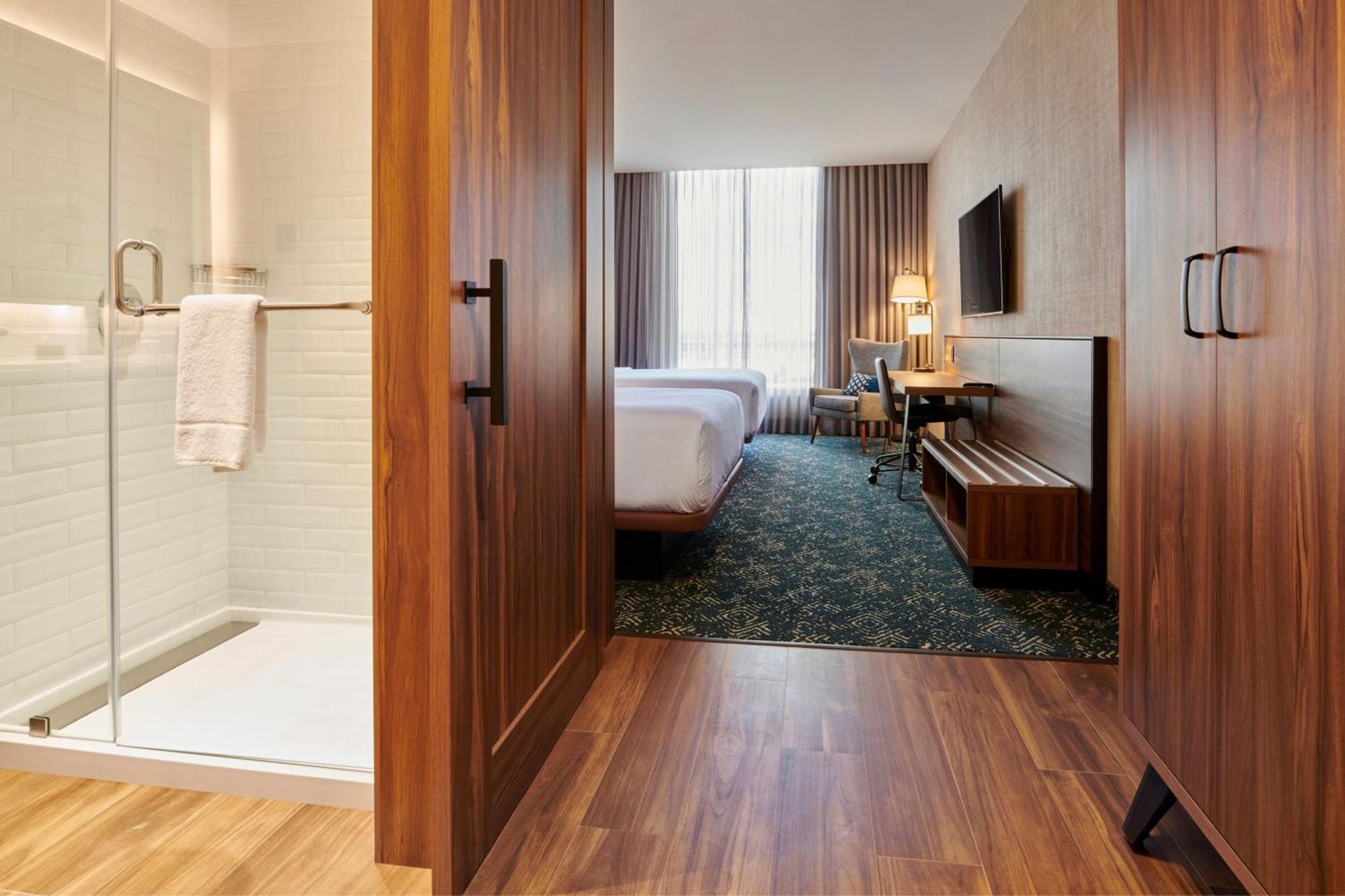 Four Points By Sheraton Uno Hotel