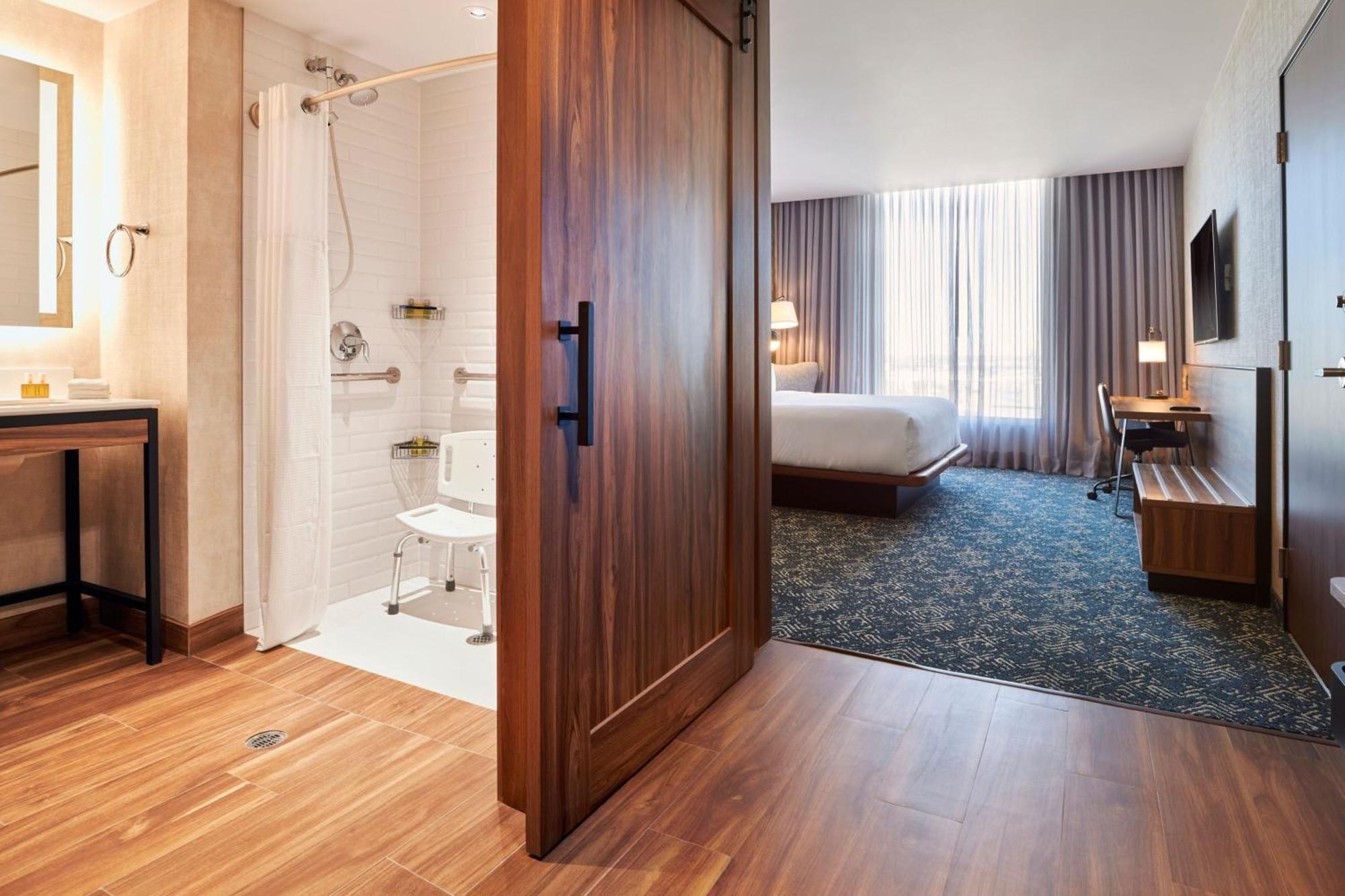 Hotel Four Points By Sheraton Uno