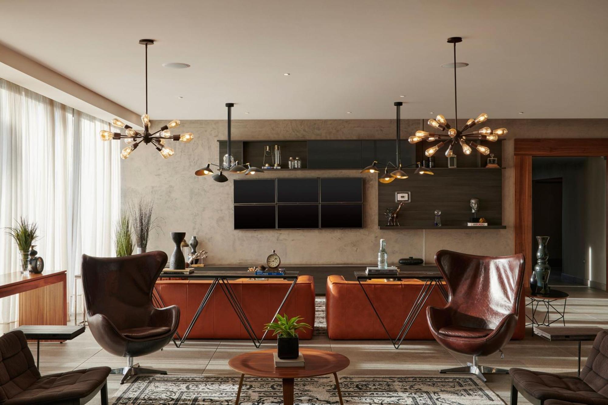 Four Points By Sheraton Uno