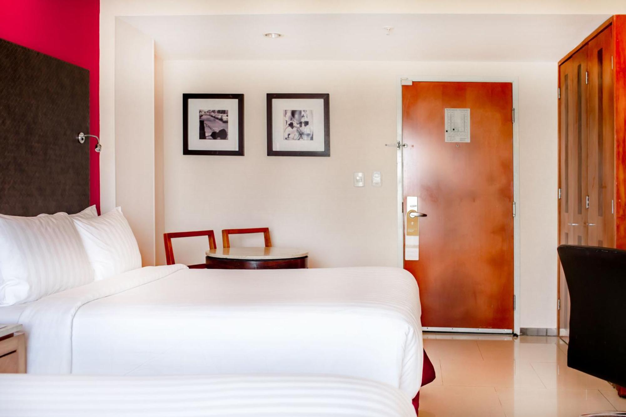 Emporio Hotel