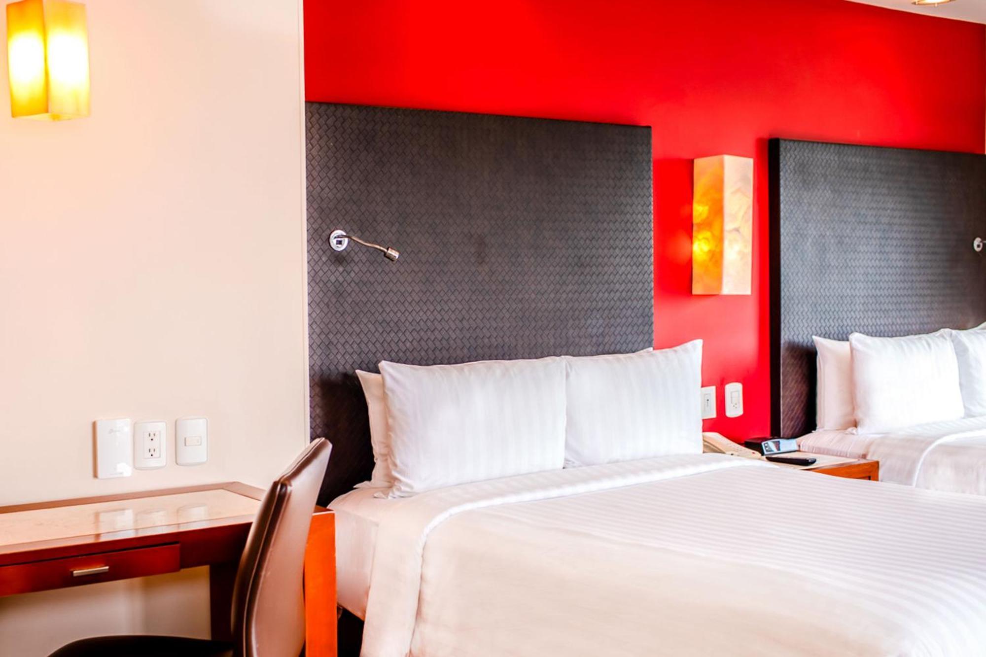 Hotel Emporio