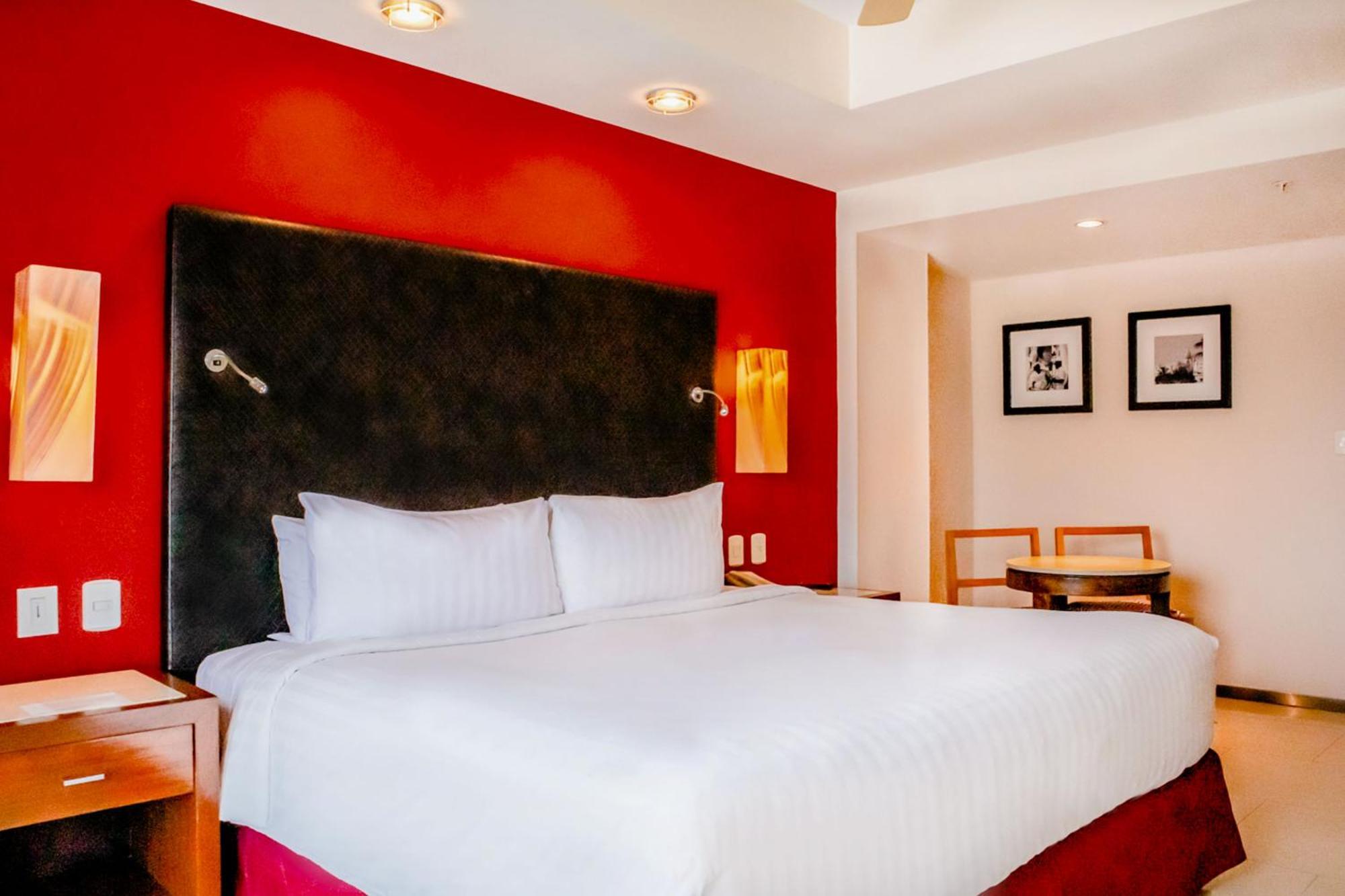 Emporio Hotel