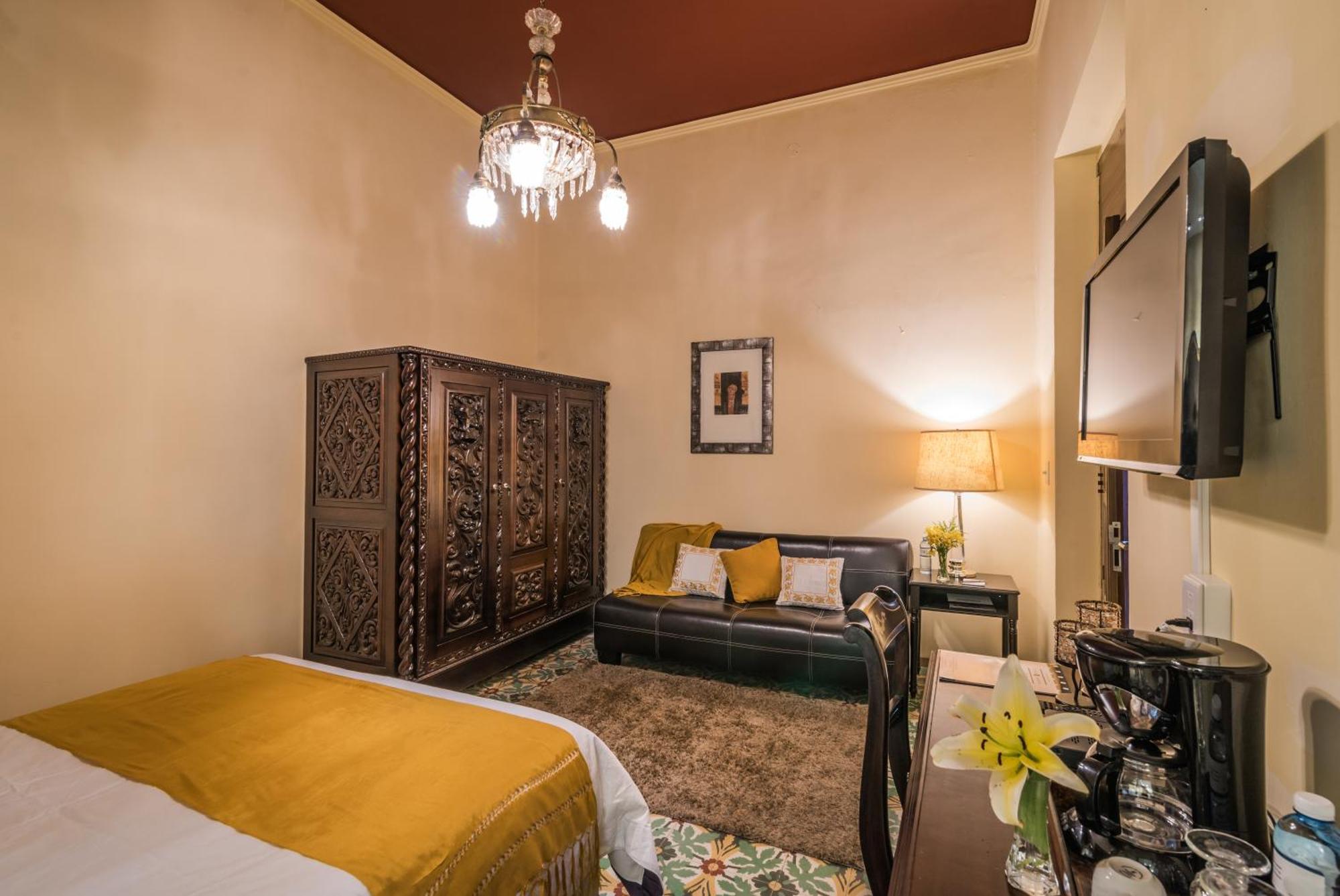 Hotel Boutique Casa Del Jardin 4*