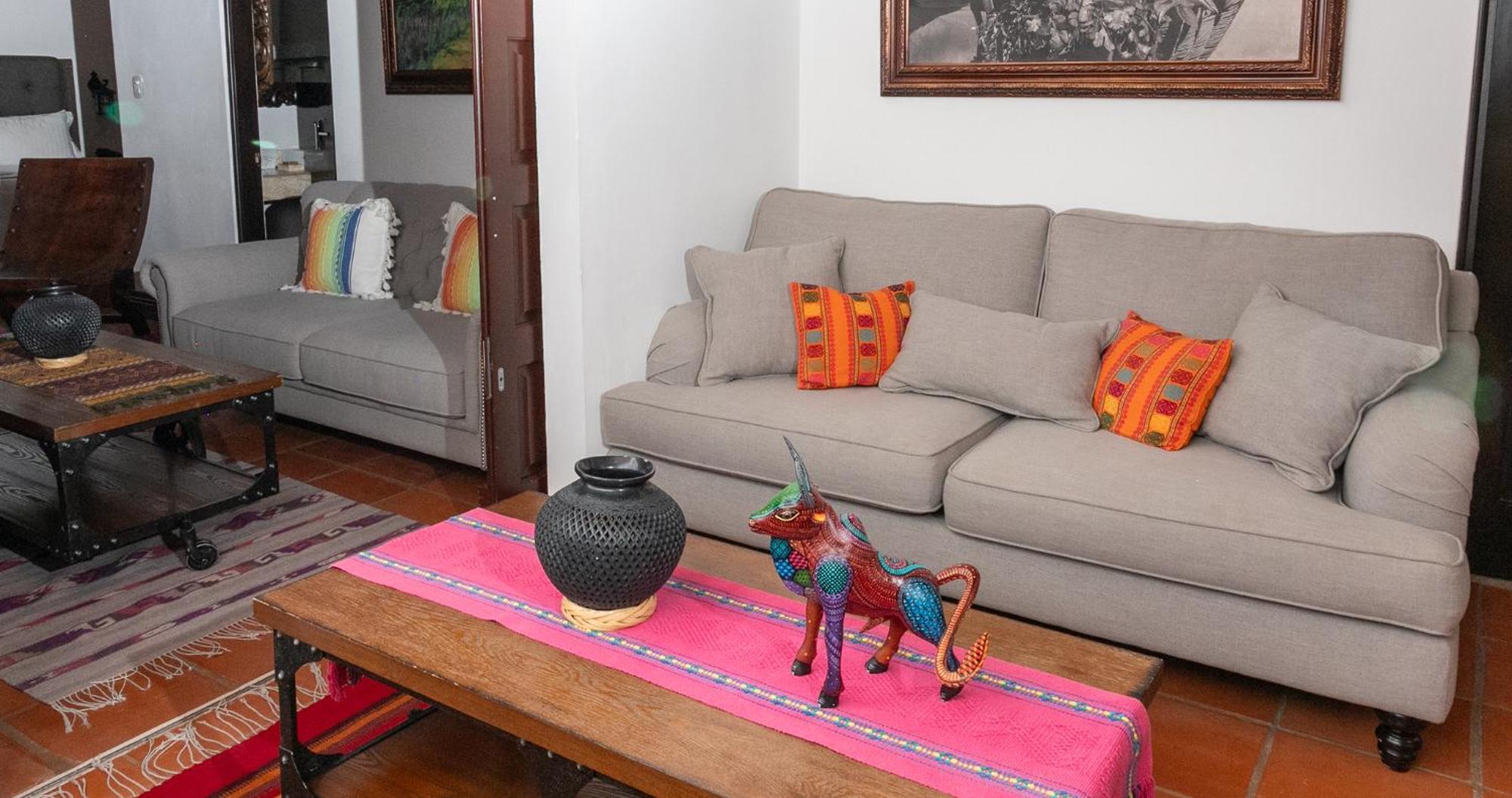Hotel Casa De Adobe Gallery & Luxury Boutique