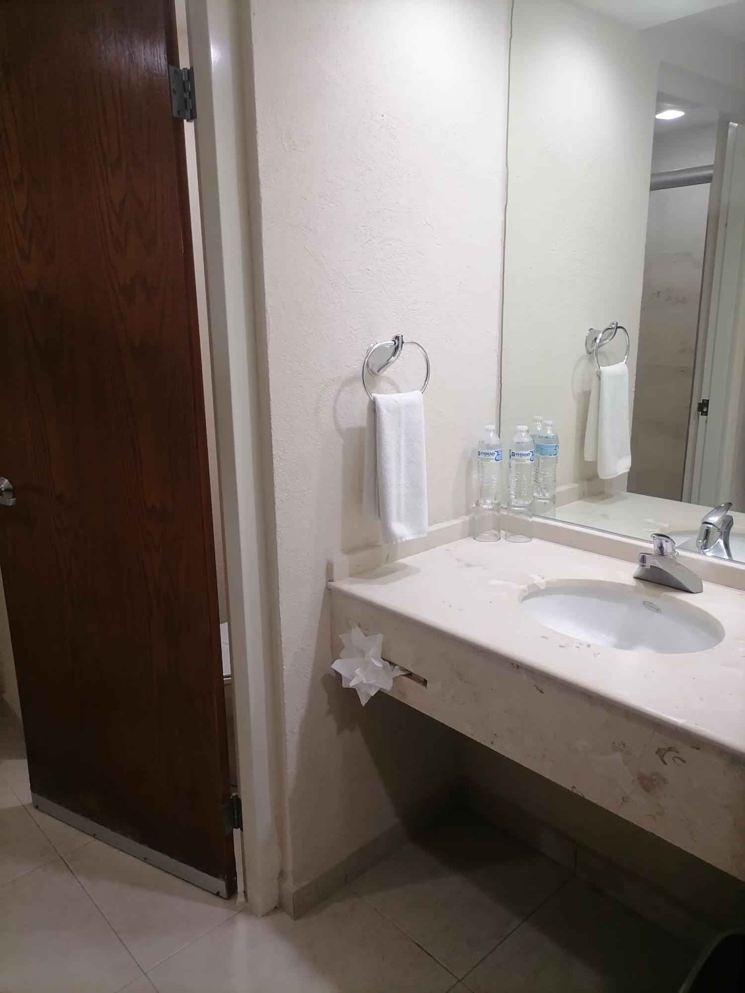 Hotel Balaju &