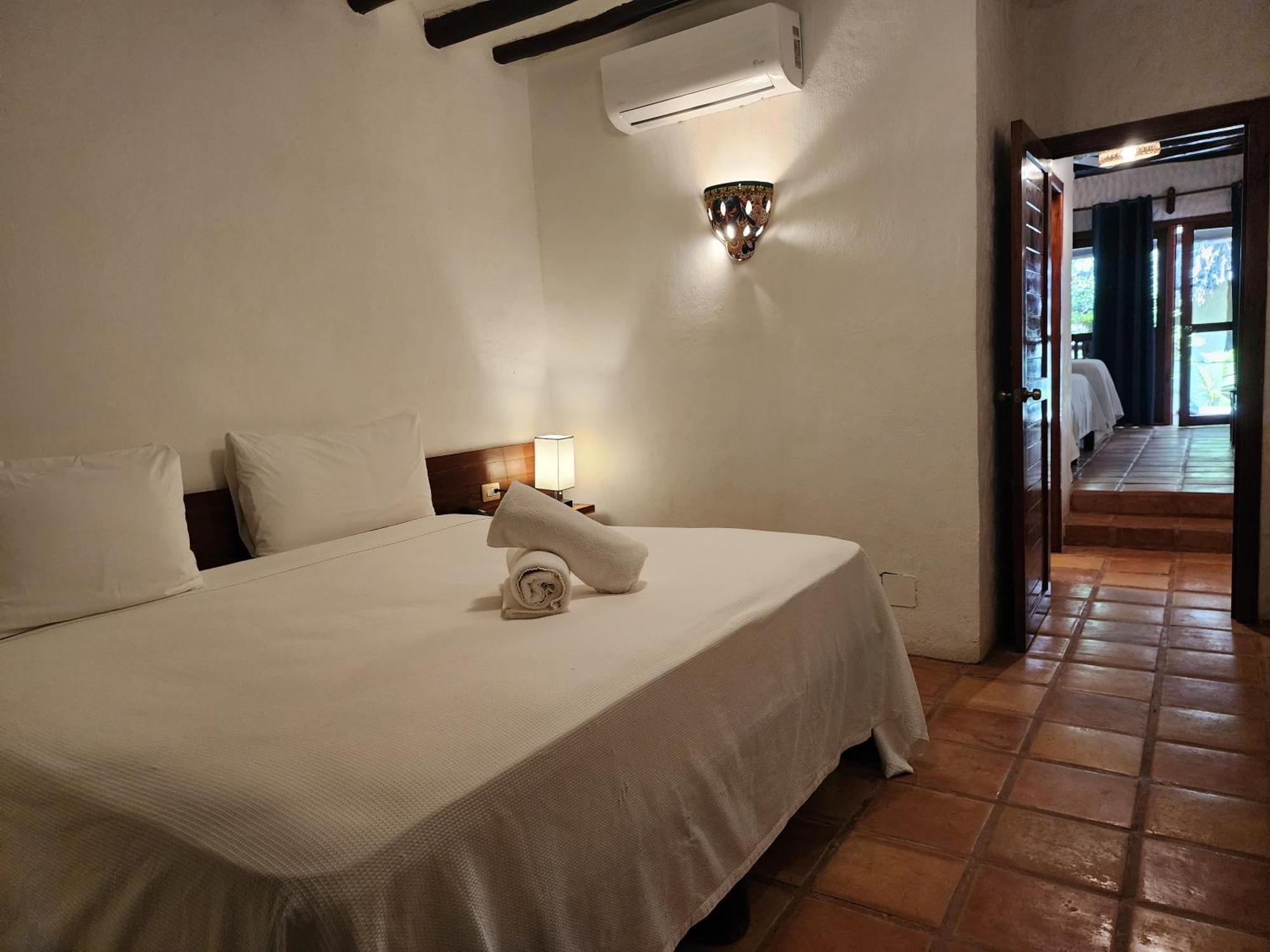 By Xaloc Hotel 4*