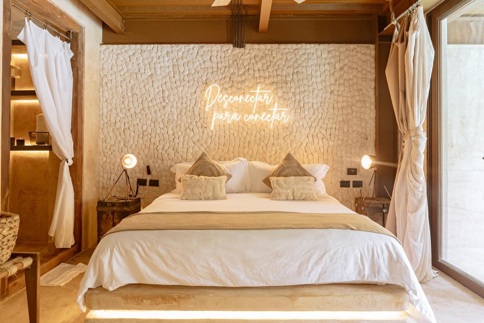 Hotel Awa Boutique - Front