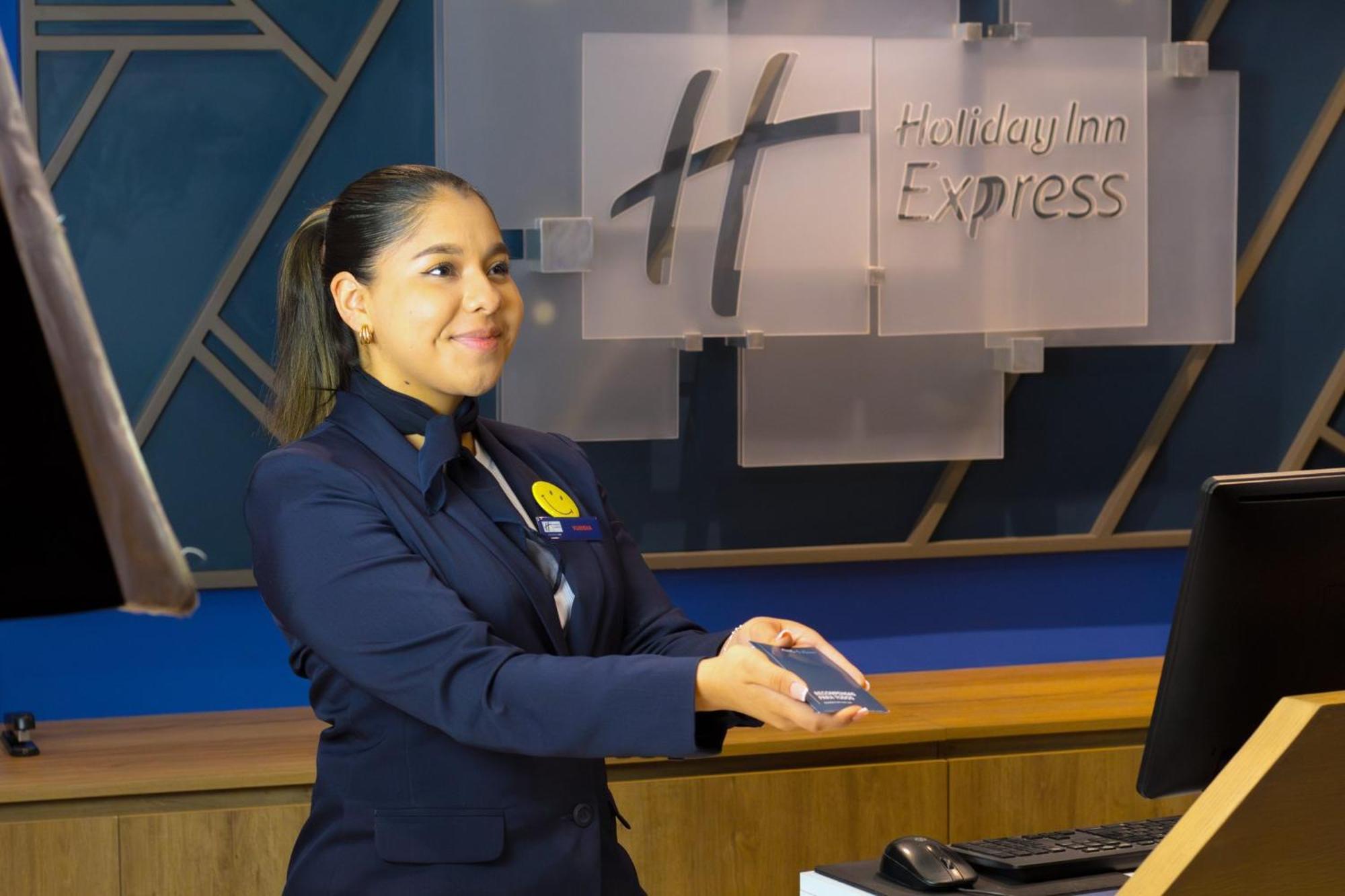 Express Galerias-san Jeronimo By Ihg Hotel 4*