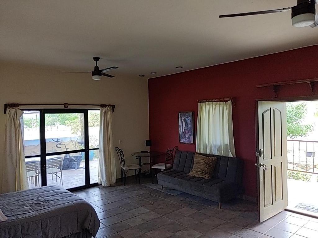 Hacienda De Palmas Bed & Breakfast *