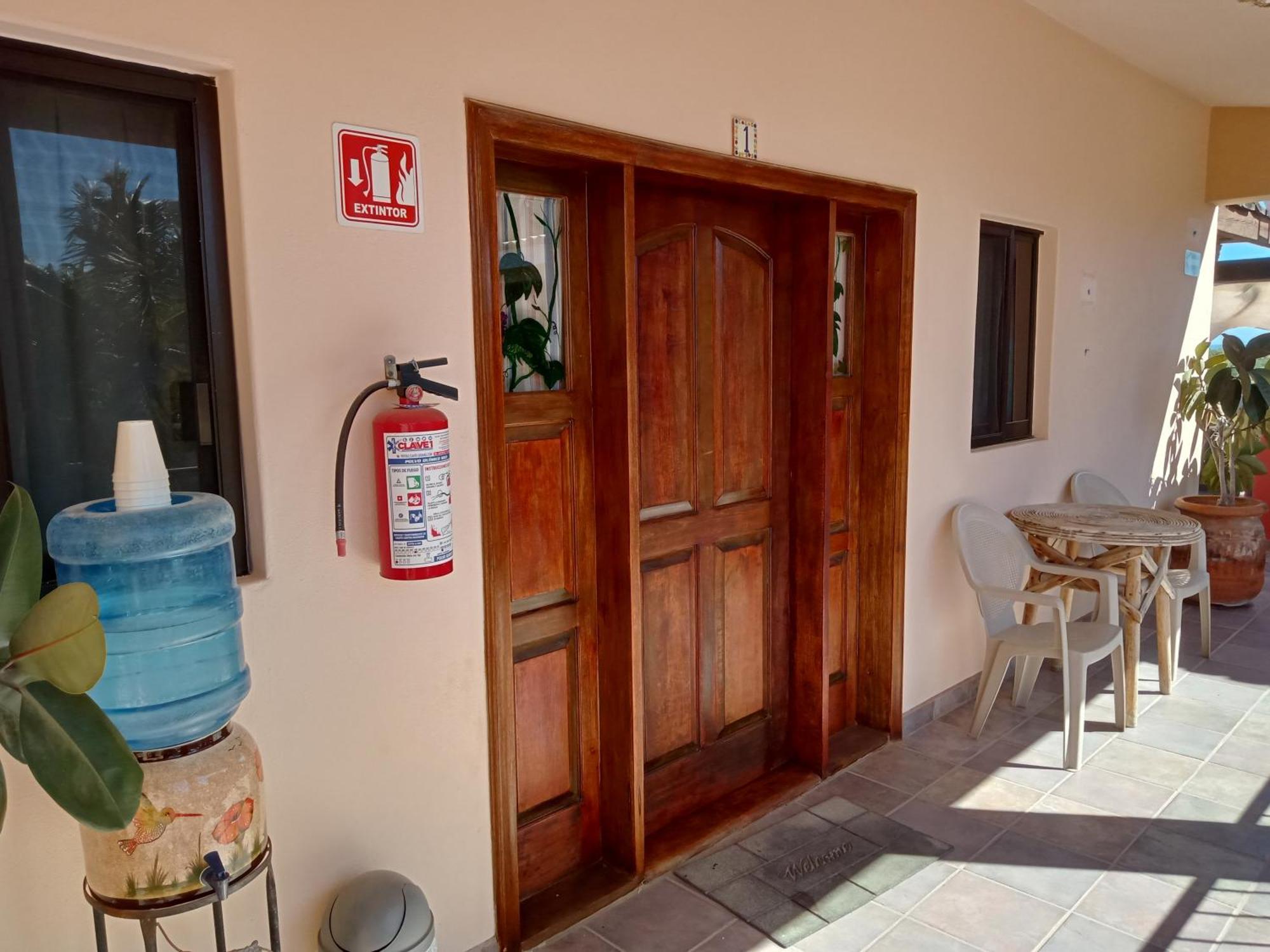 Hacienda De Palmas Bed & Breakfast