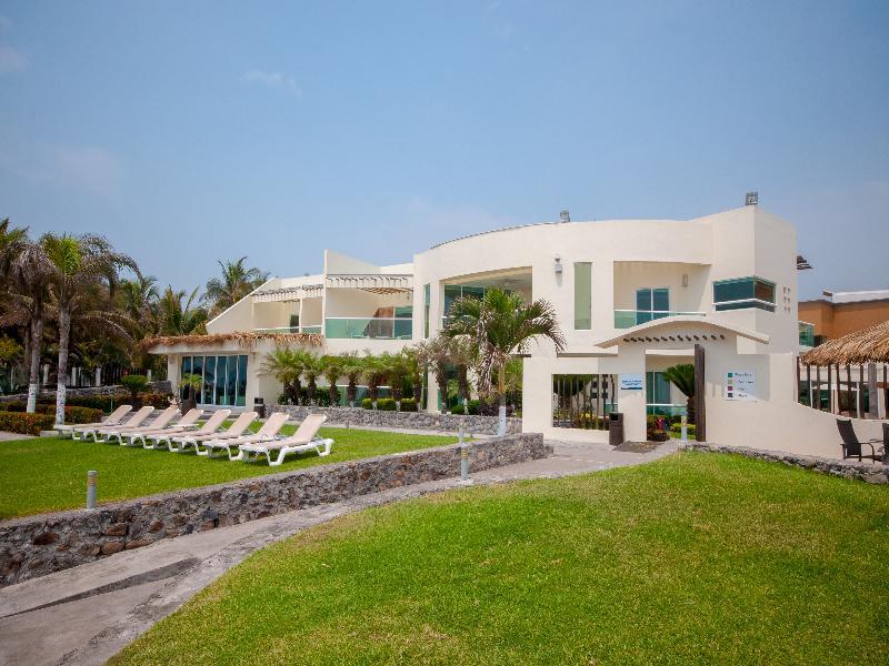Hotel Artisan Playa Esmeralda Family
