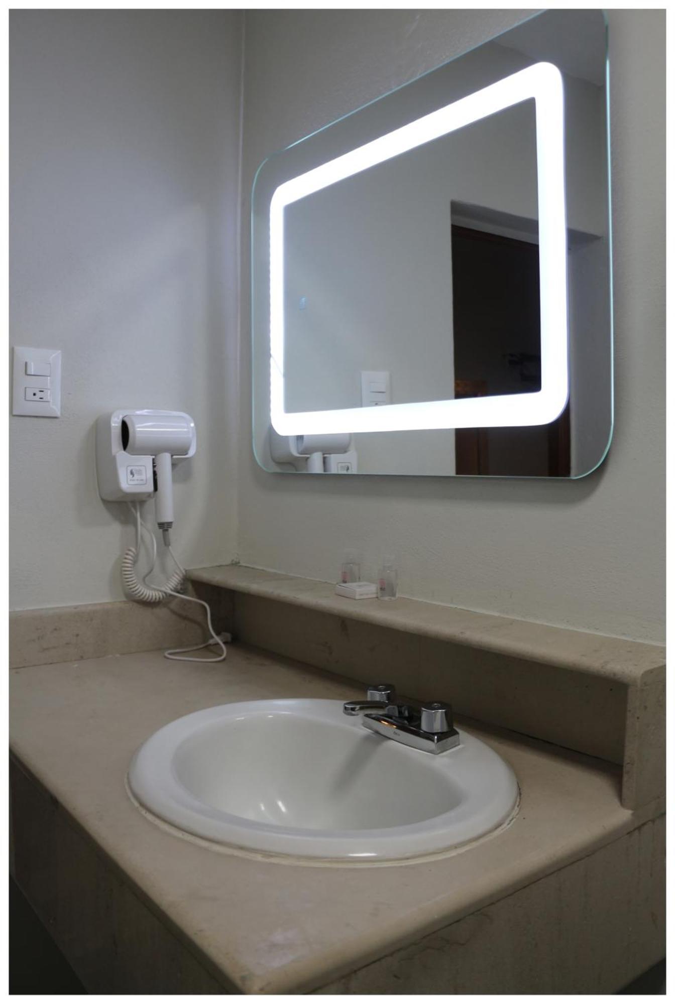 Gala Hotel 3*