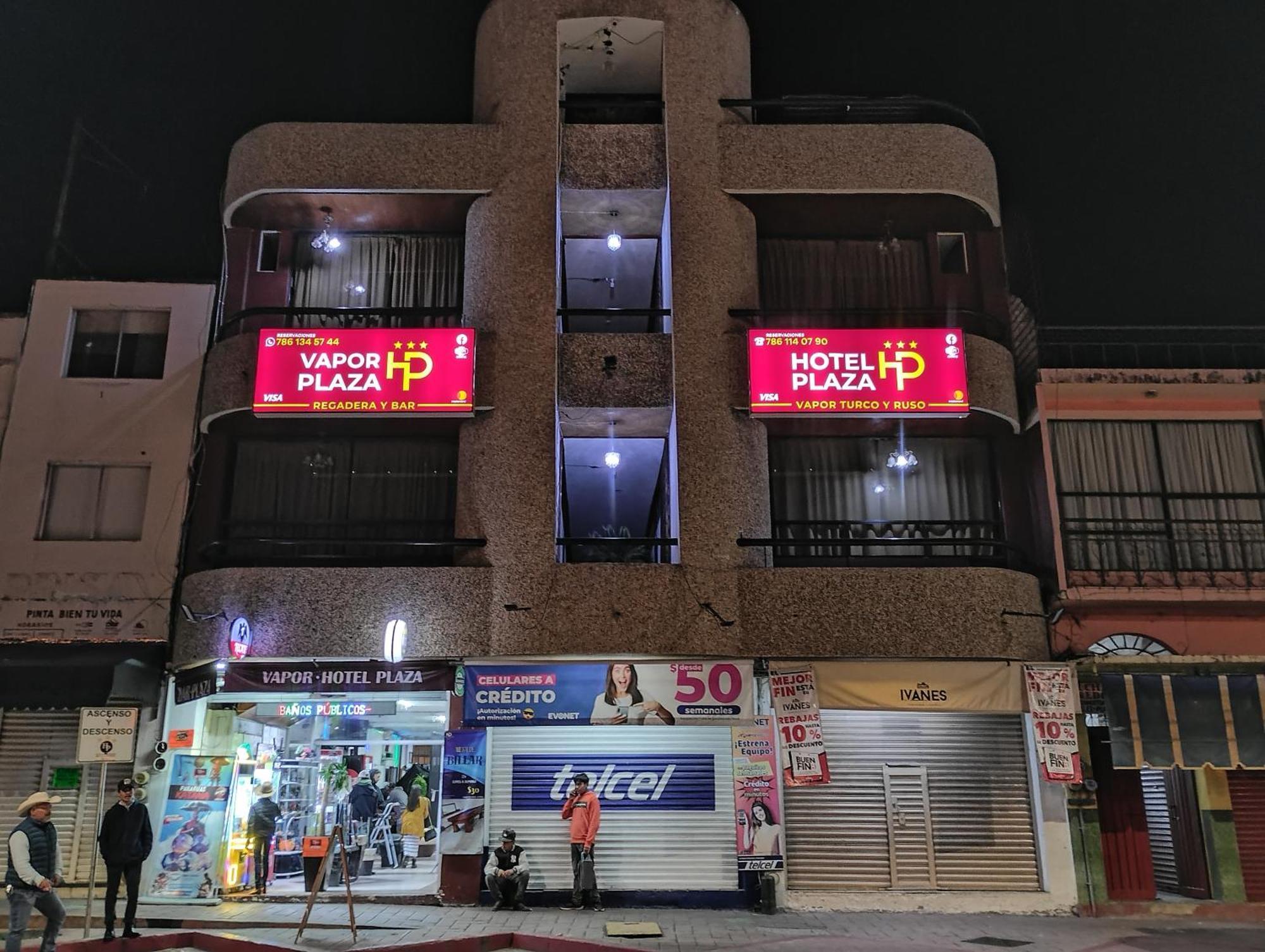 Y Vapor Plaza