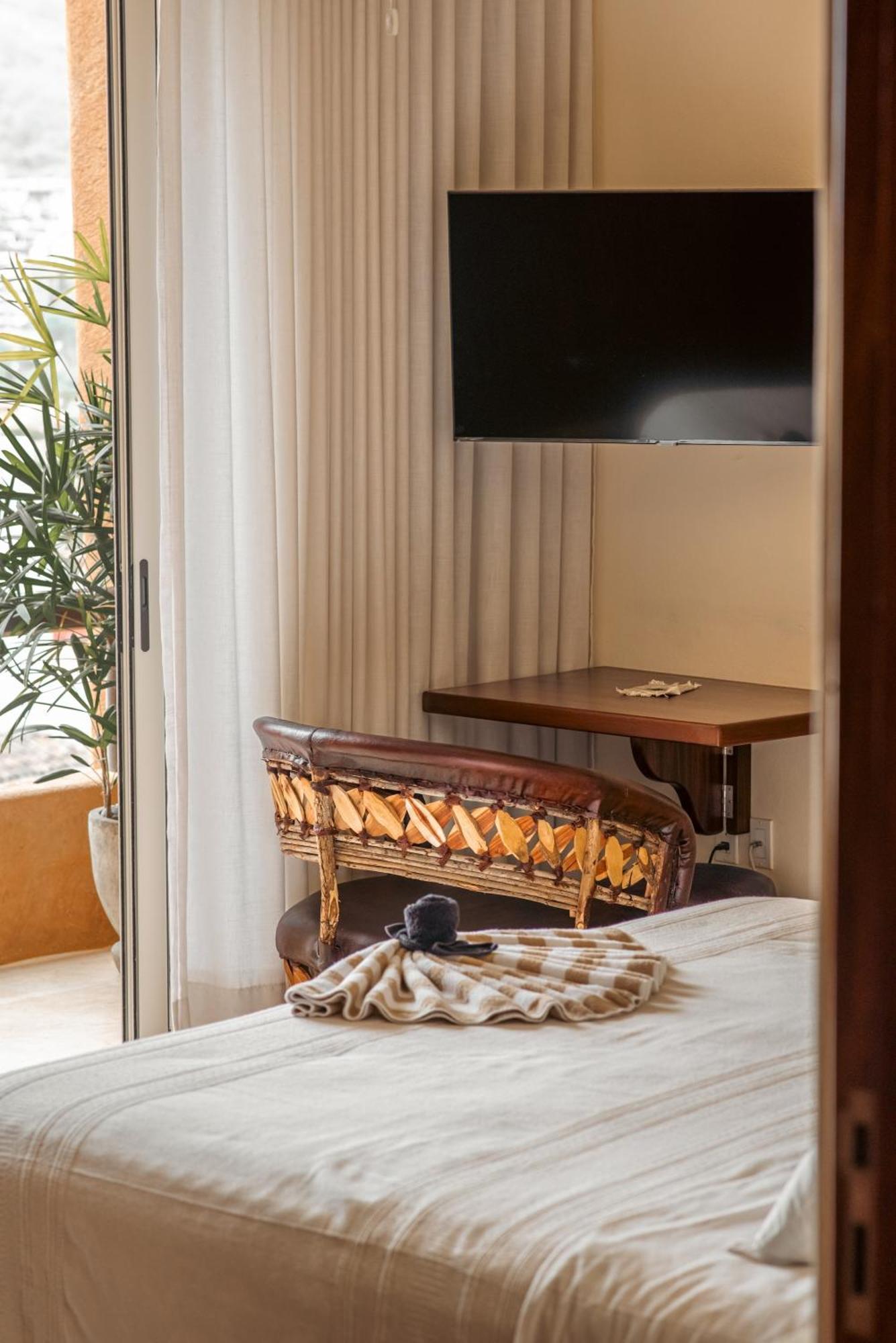 Aparthotel Armadillo Living Zihuatanejo