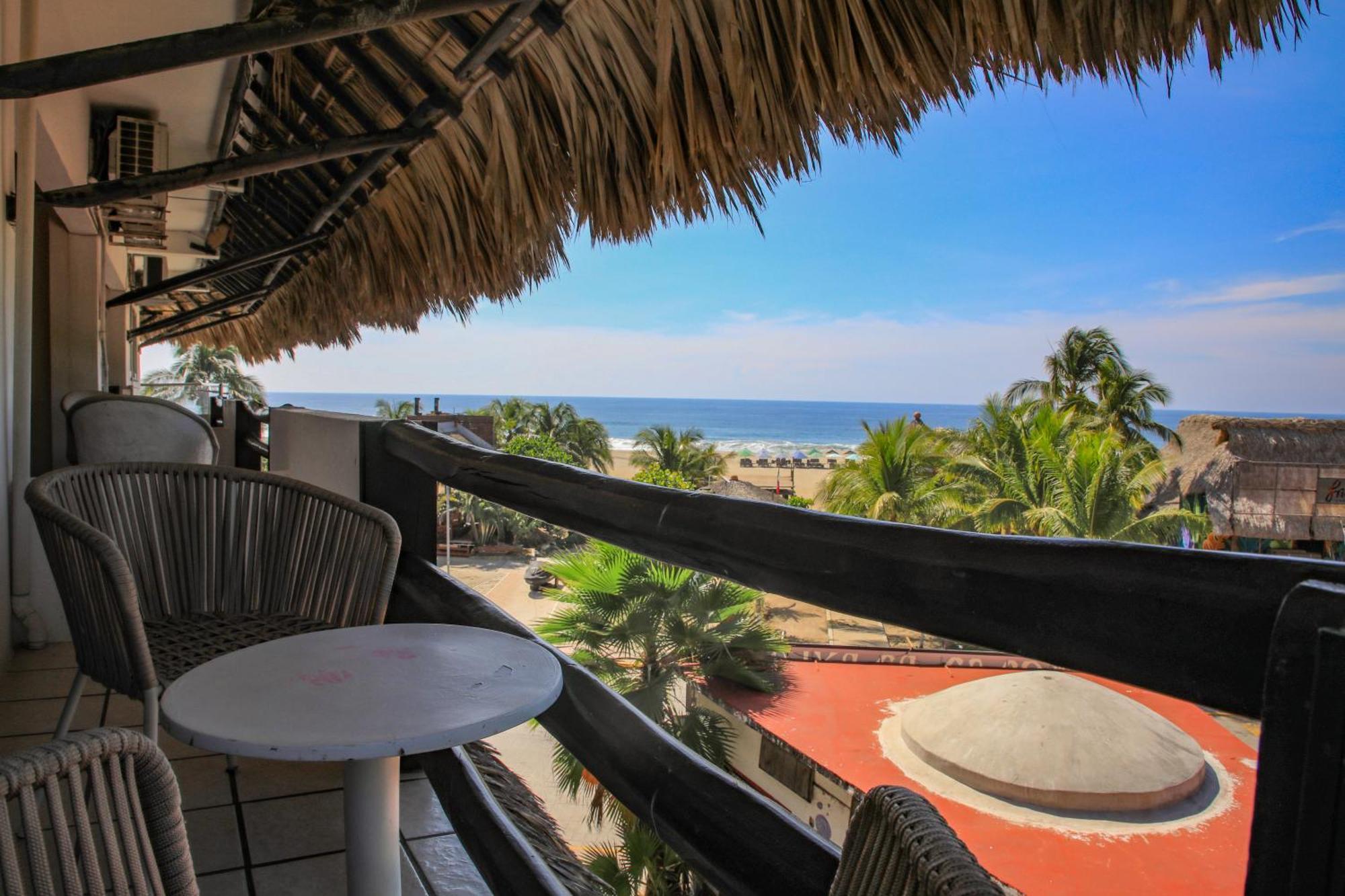 Hotel Zicatela 3*