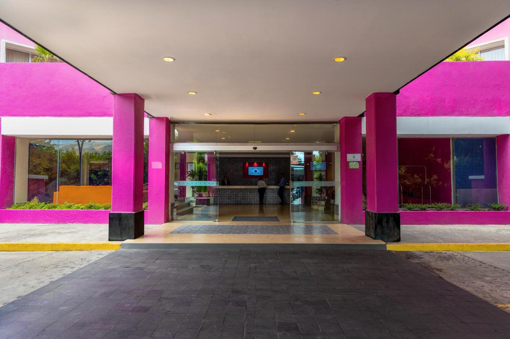 Hotel Real De 4*