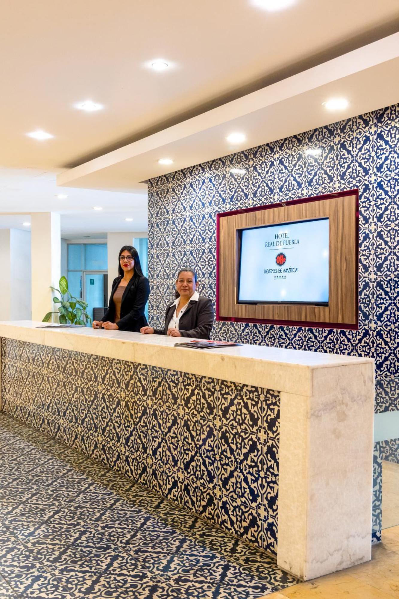 Hotel Real De 4*