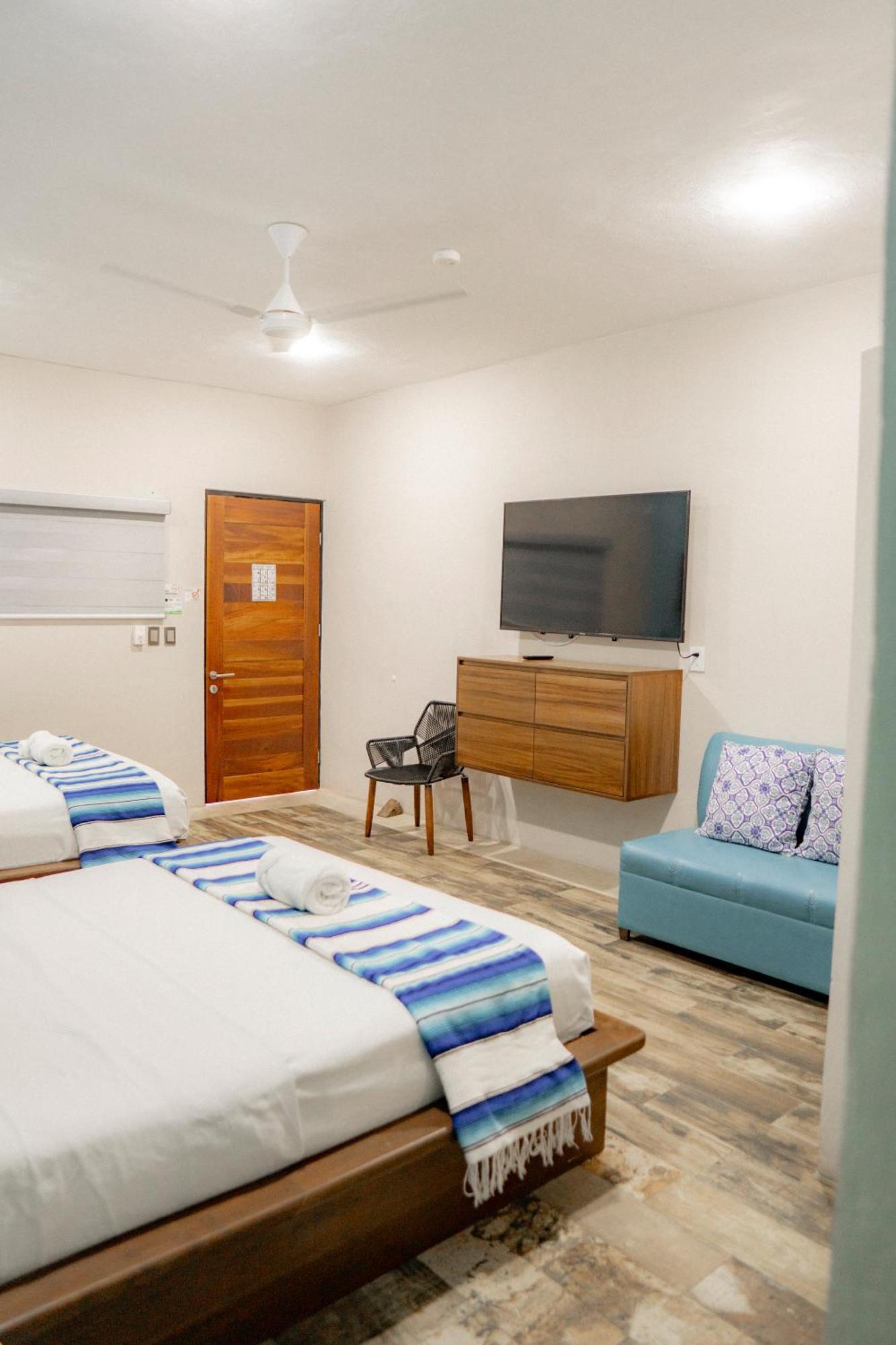 Bahia Tolok Aparthotel 3*