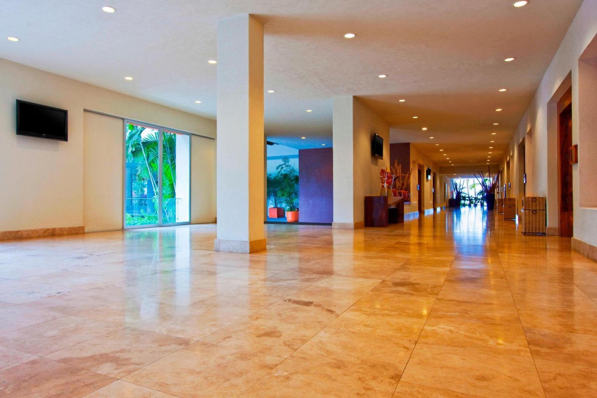 Sheraton Buganvilias & Convention Center Resort Puerto Vallarta