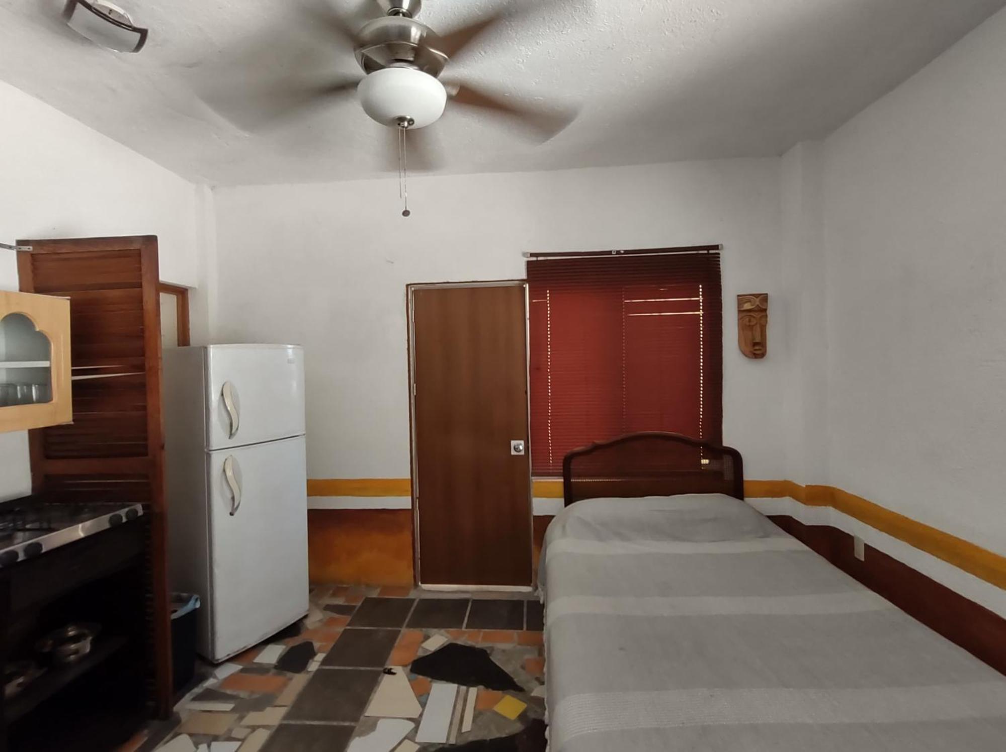 Bed & Breakfast Casa Artista Manzanillo
