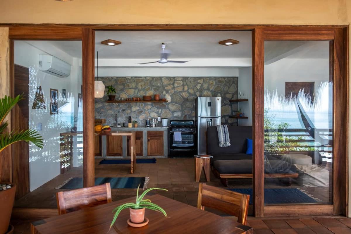 Lazuli Cielo - Beachfront Loft Apartment San Agustinillo