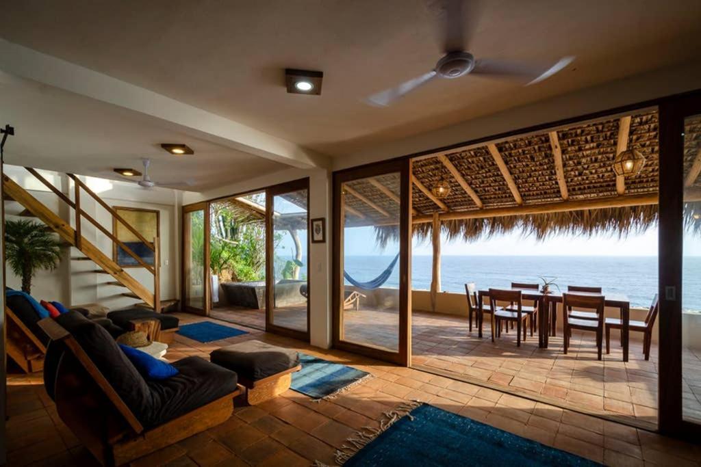 Lazuli Cielo - Beachfront Loft Apartment San Agustinillo