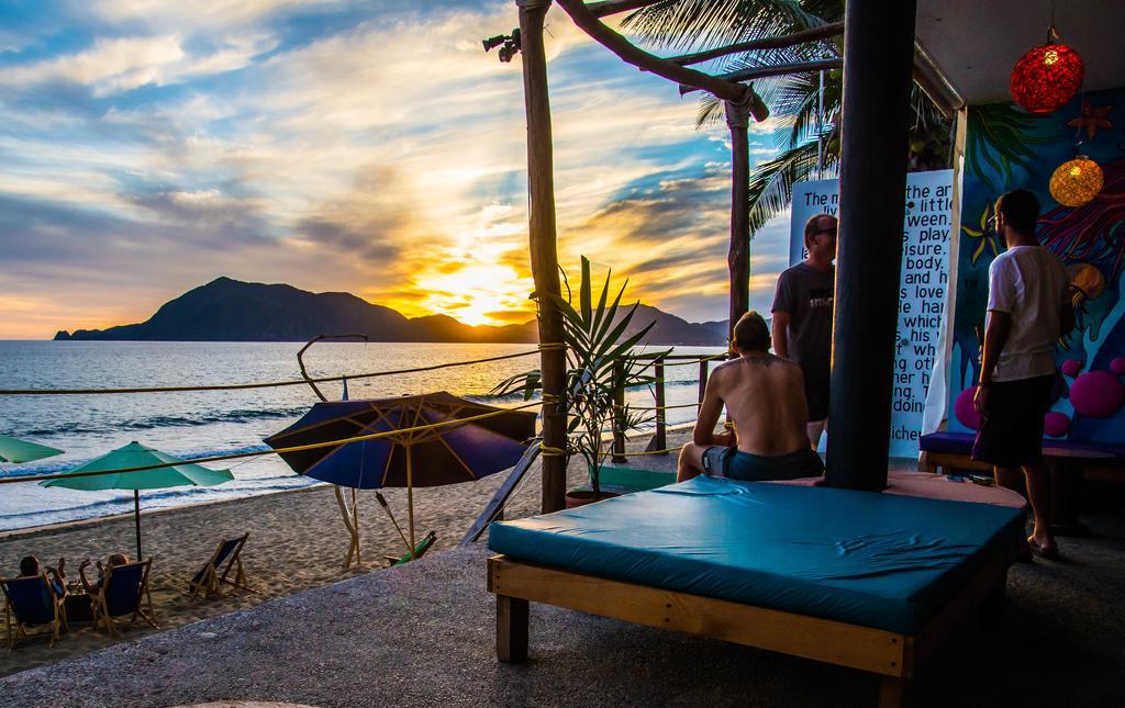 Olas Altas Hostel *