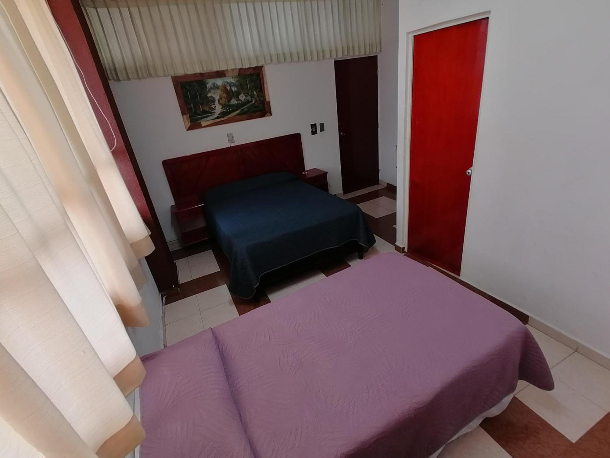 Y Vapor Plaza Hotel