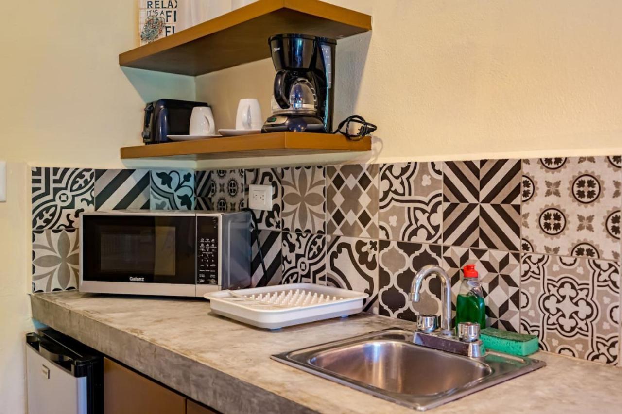 Aparthotel Studio Close To The Beach Adults Only *