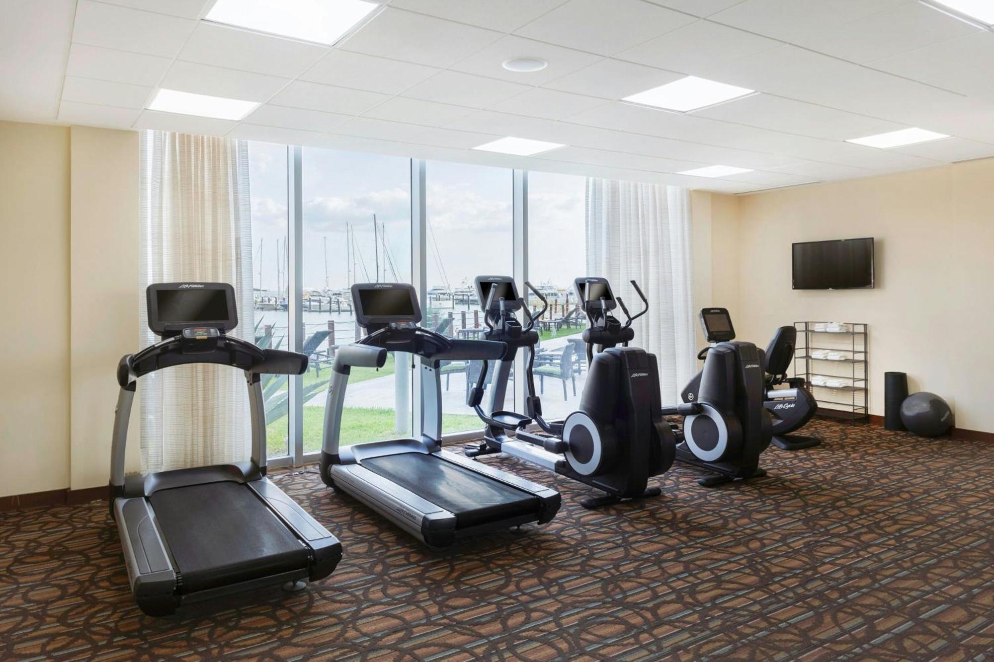 Courtyard By Marriott Baja California Sur Hotel 4*