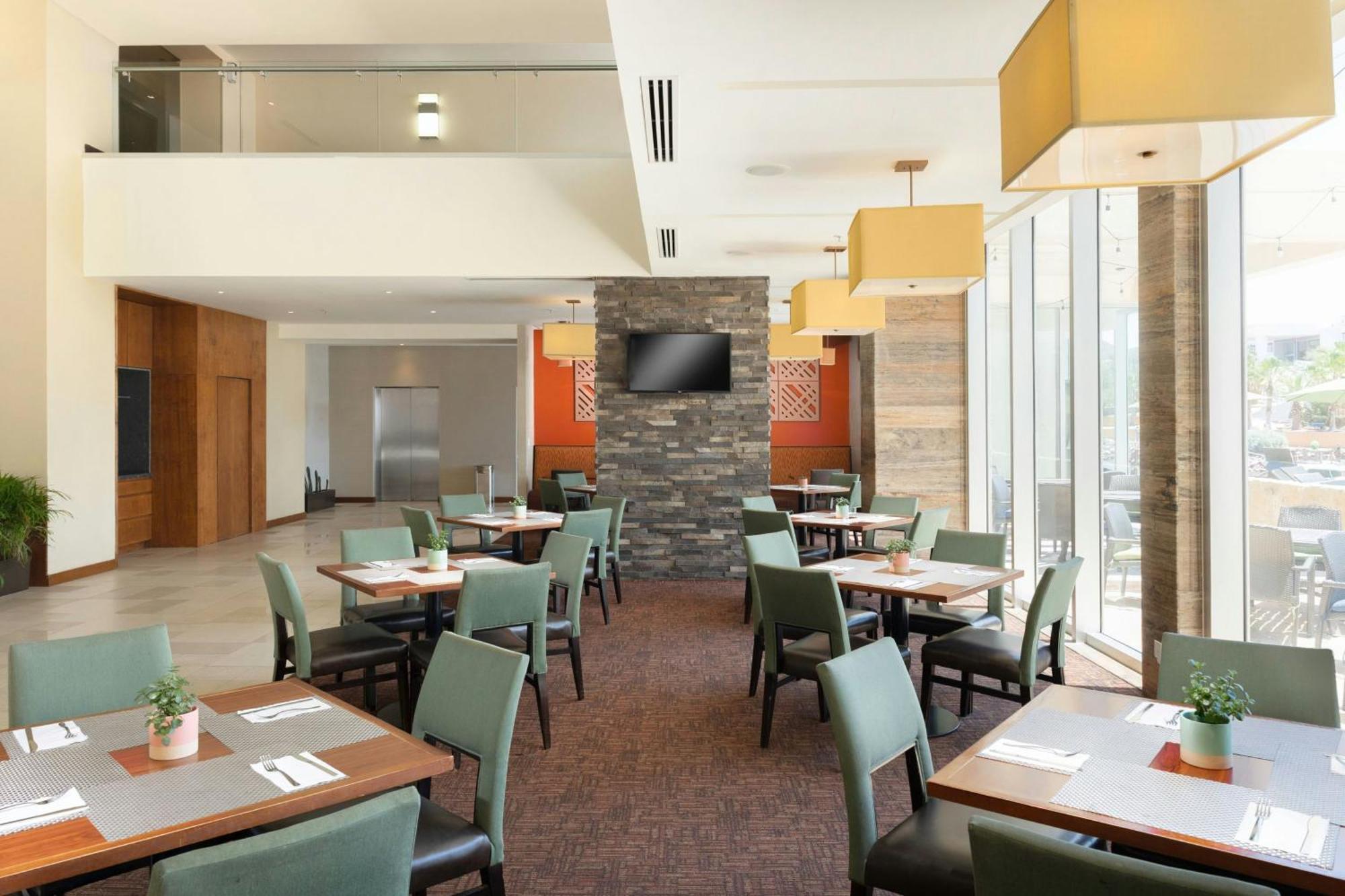 Courtyard By Marriott Baja California Sur Hotel La Paz