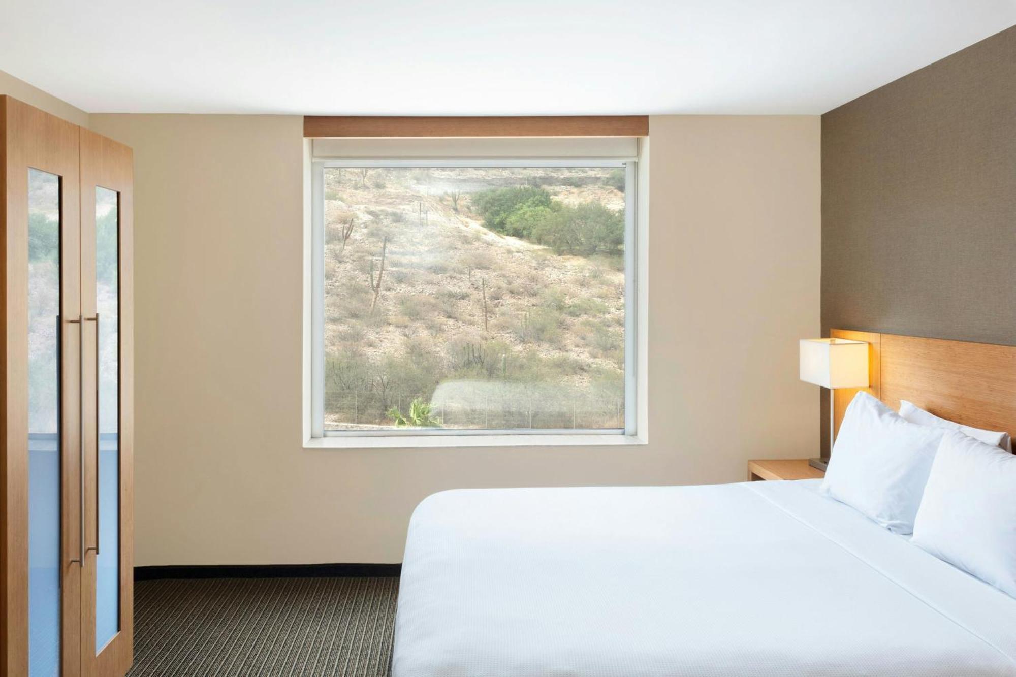 Courtyard By Marriott Baja California Sur Hotel