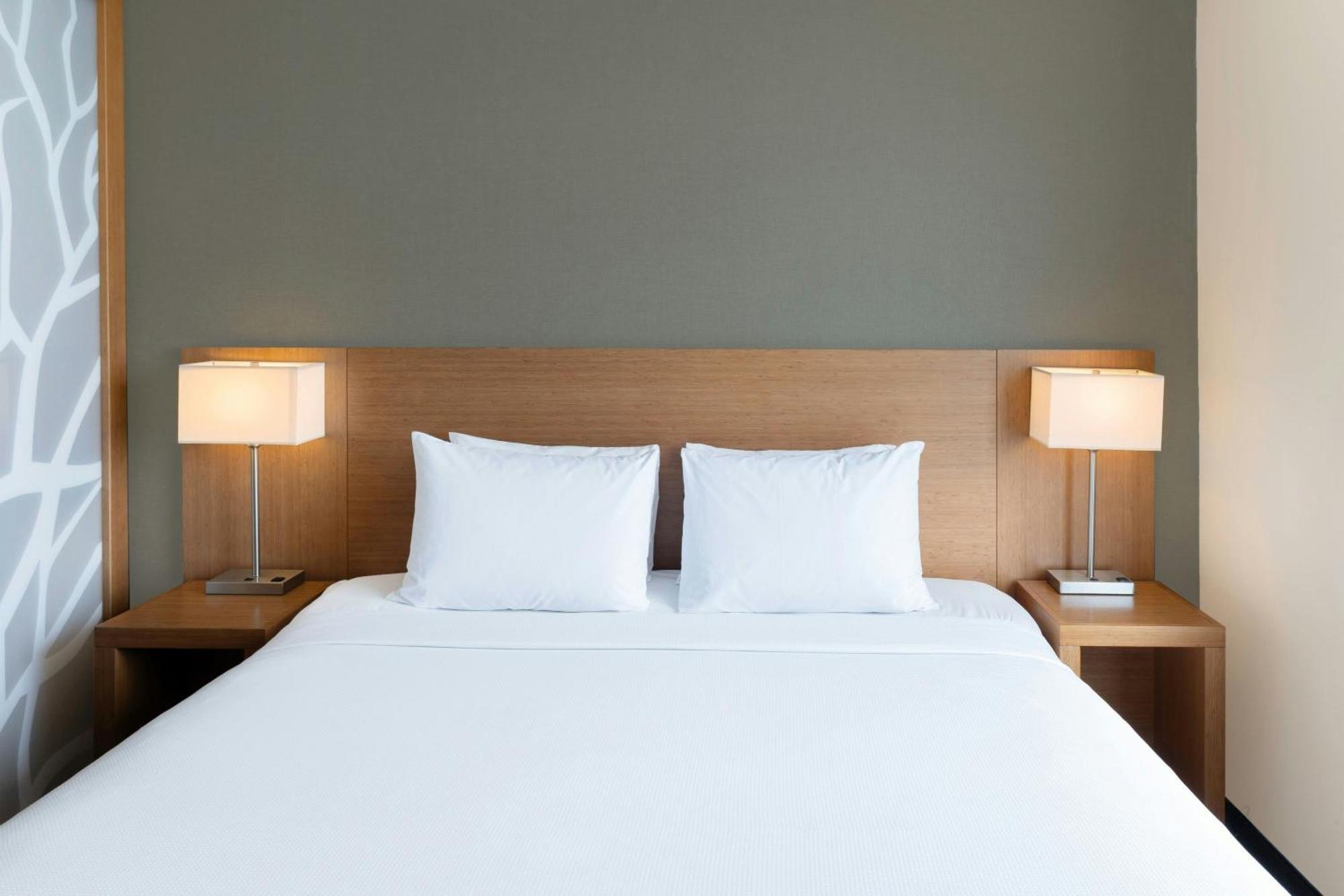 Courtyard By Marriott Baja California Sur 4*