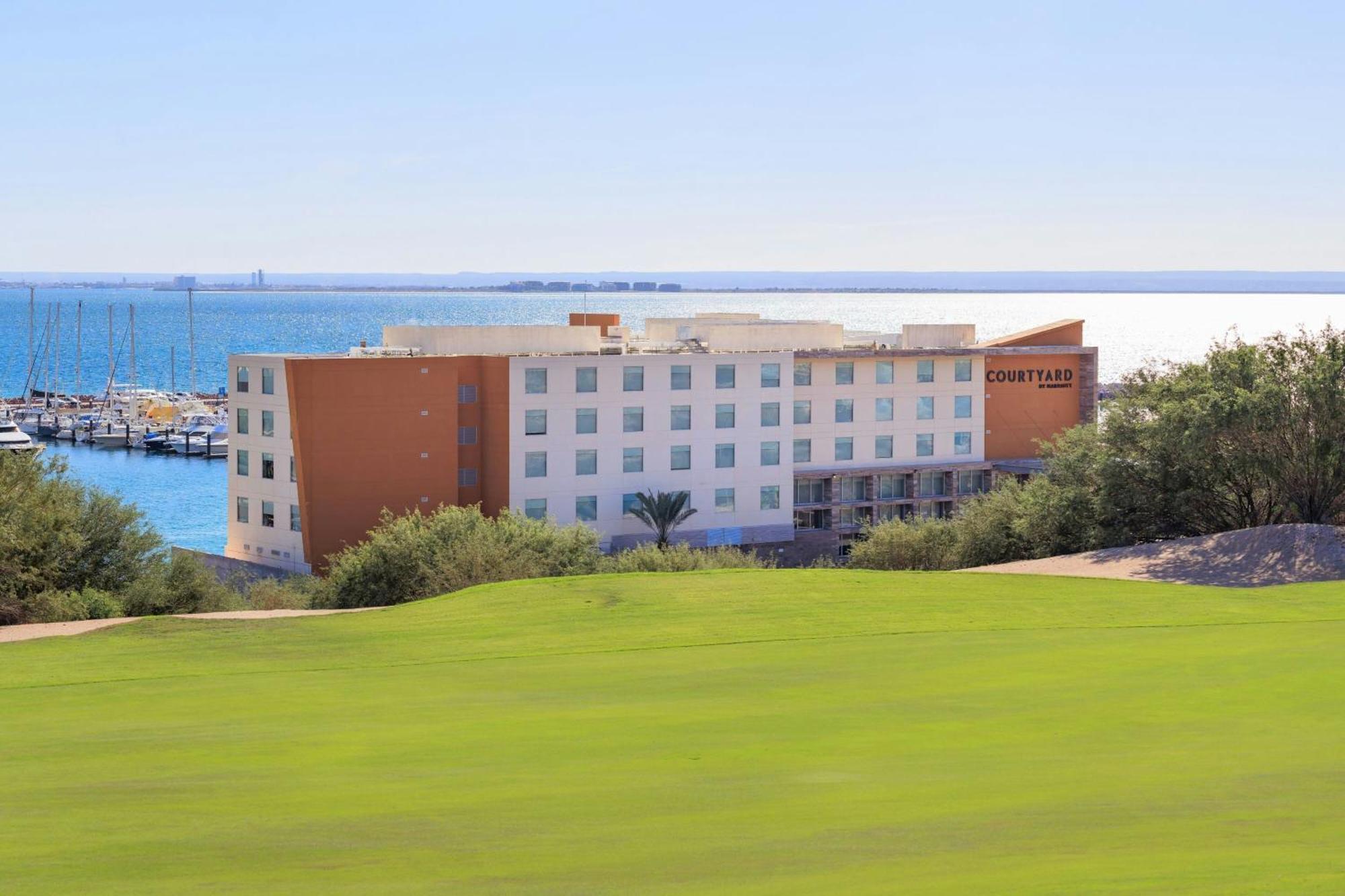 Hotel Courtyard By Marriott Baja California Sur
