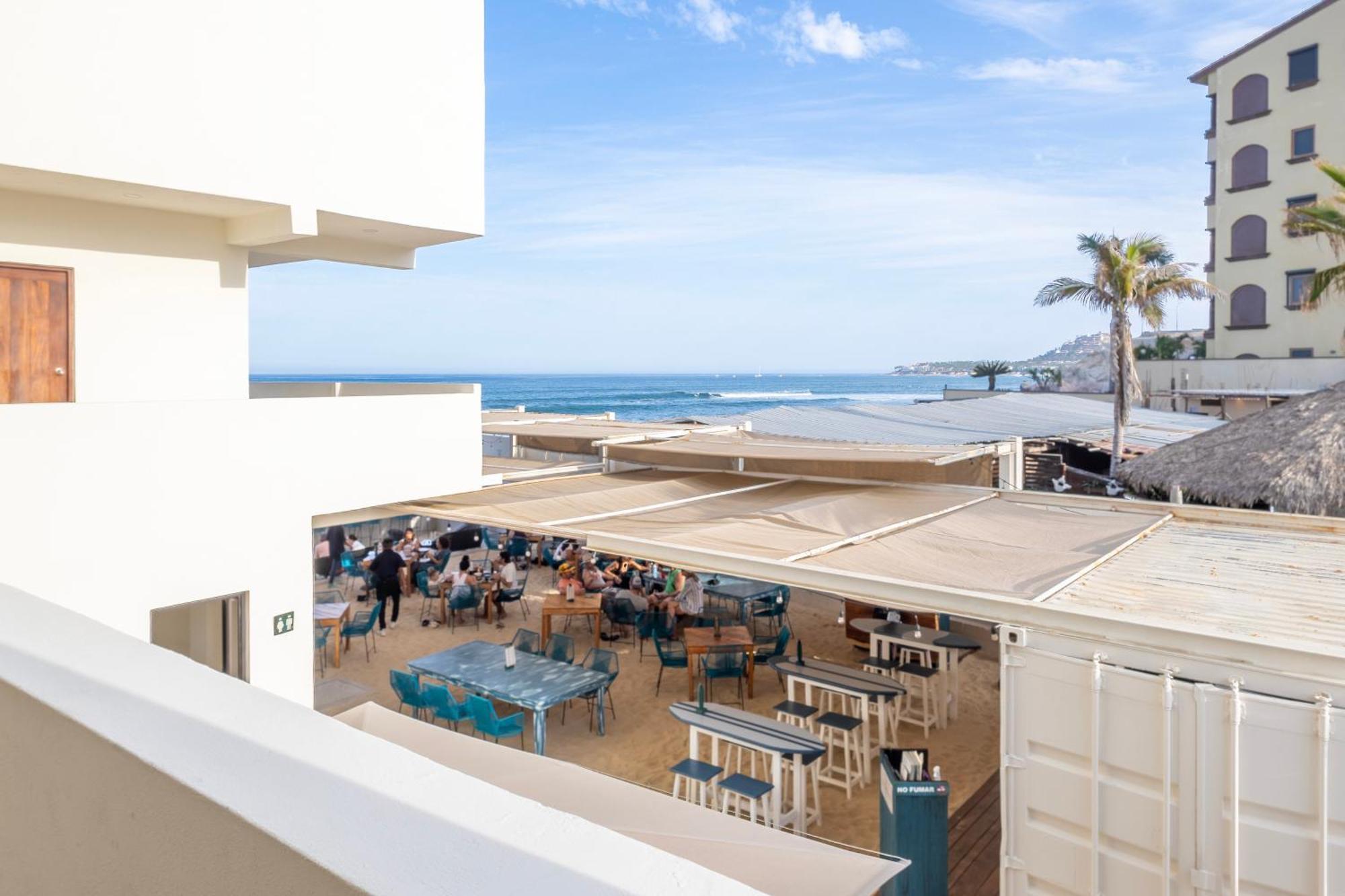 Cabo Break Hotel