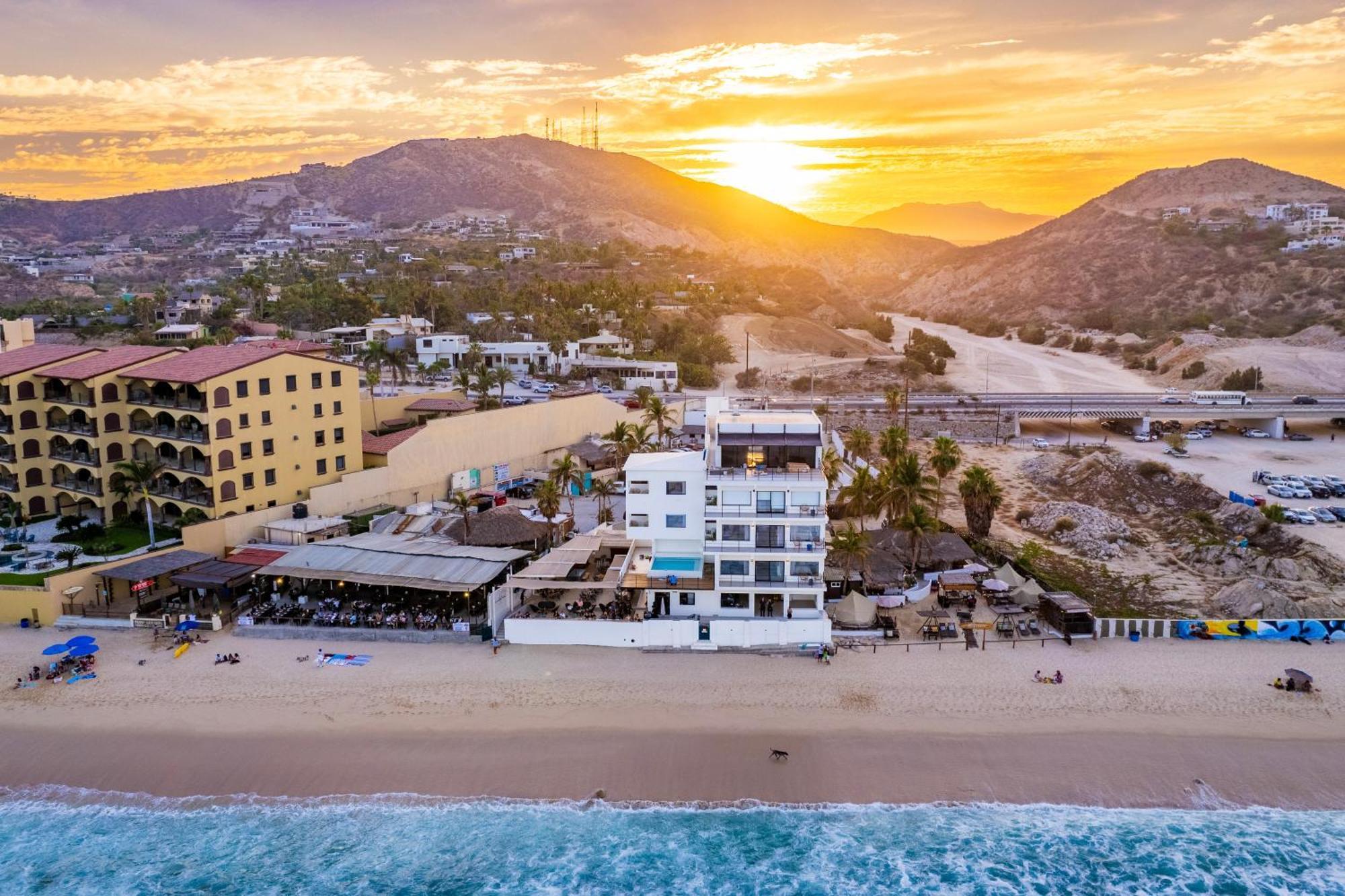 Cabo Break