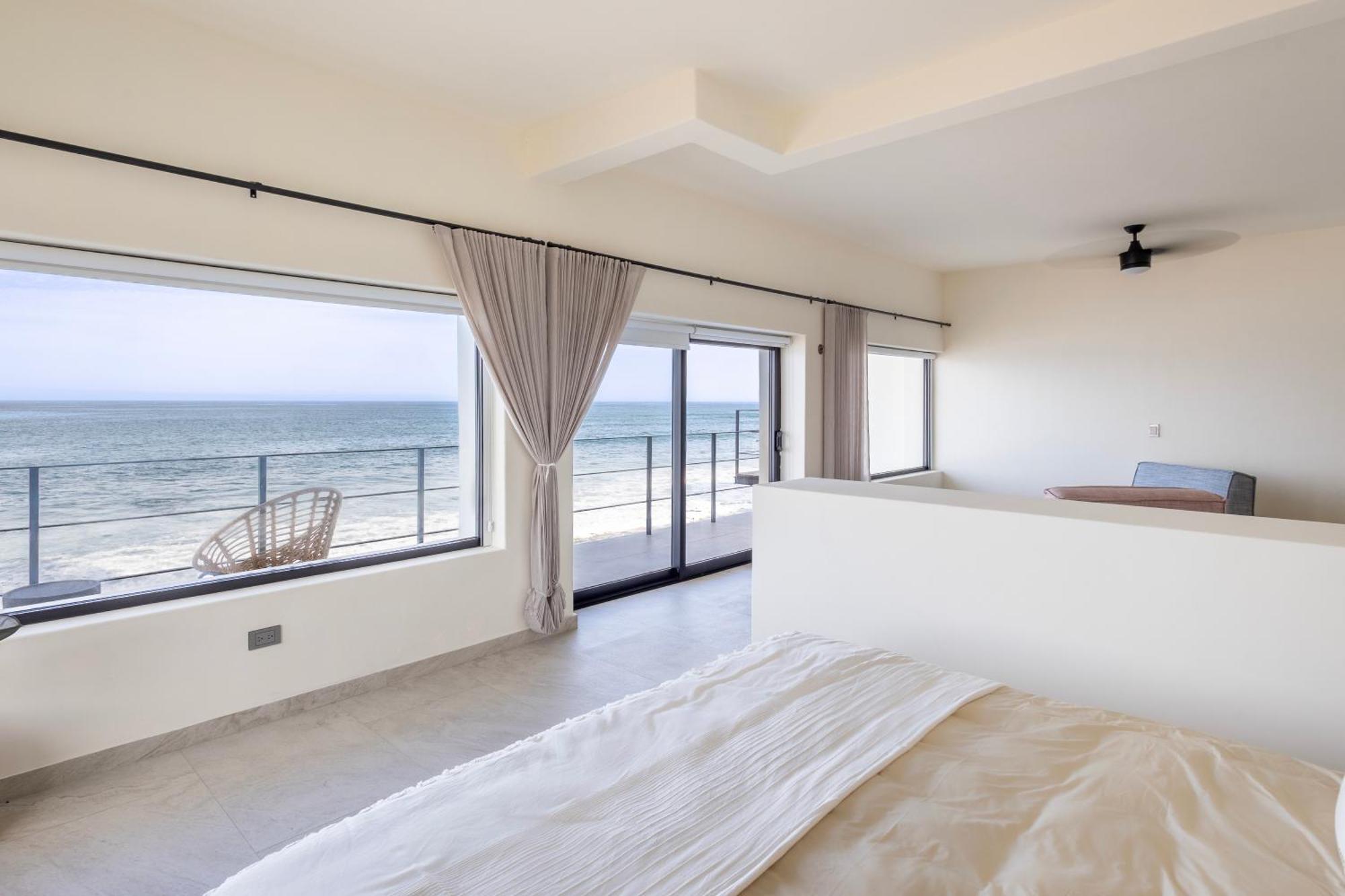 Cabo Break Hotel 4*
