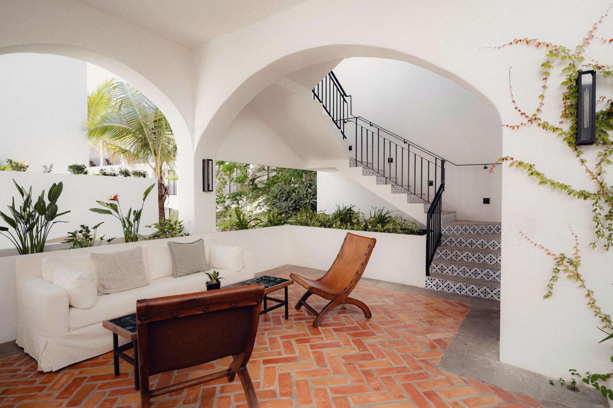 Tropicana Cabos, Tapestry Collection By Hilton