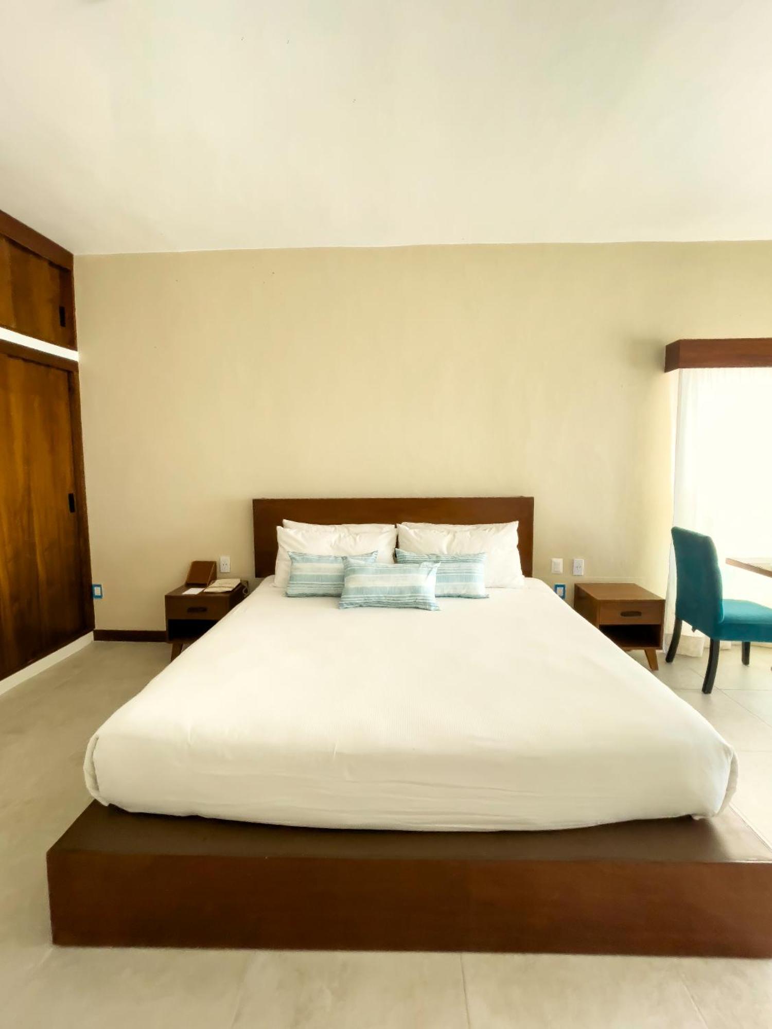 The Mint Hotel 5*
