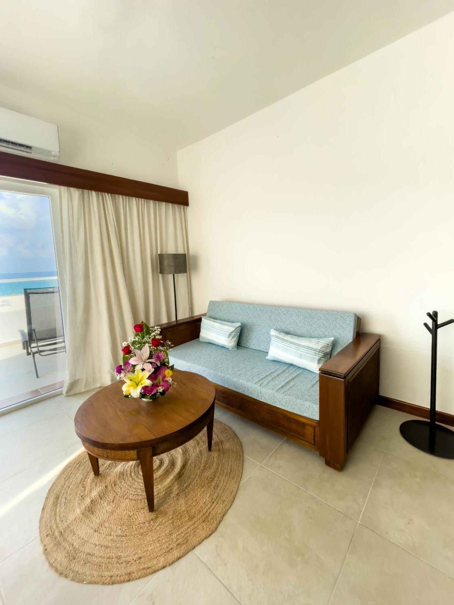 Hotel The Mint