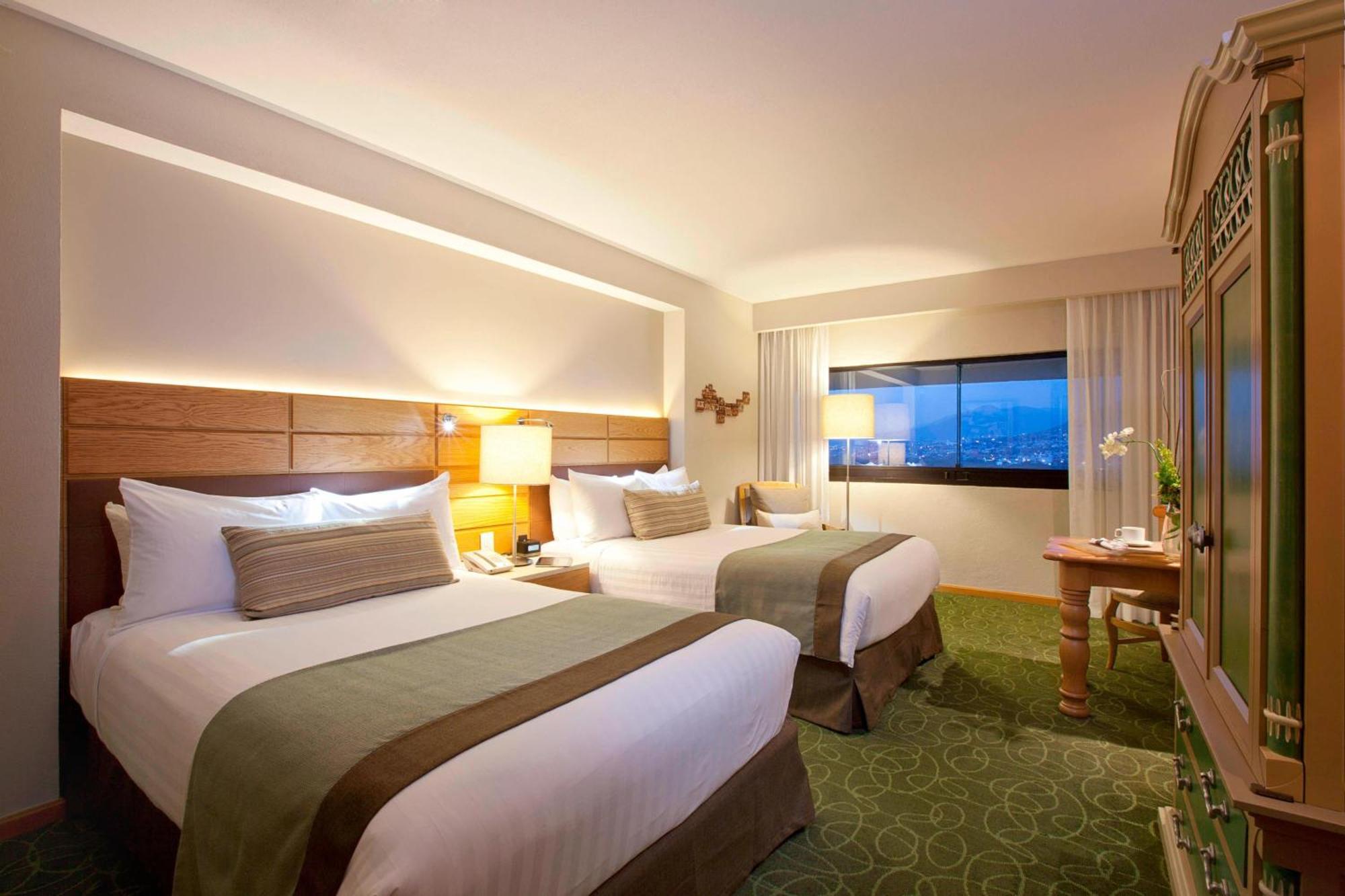 Marriott Hotel 5*