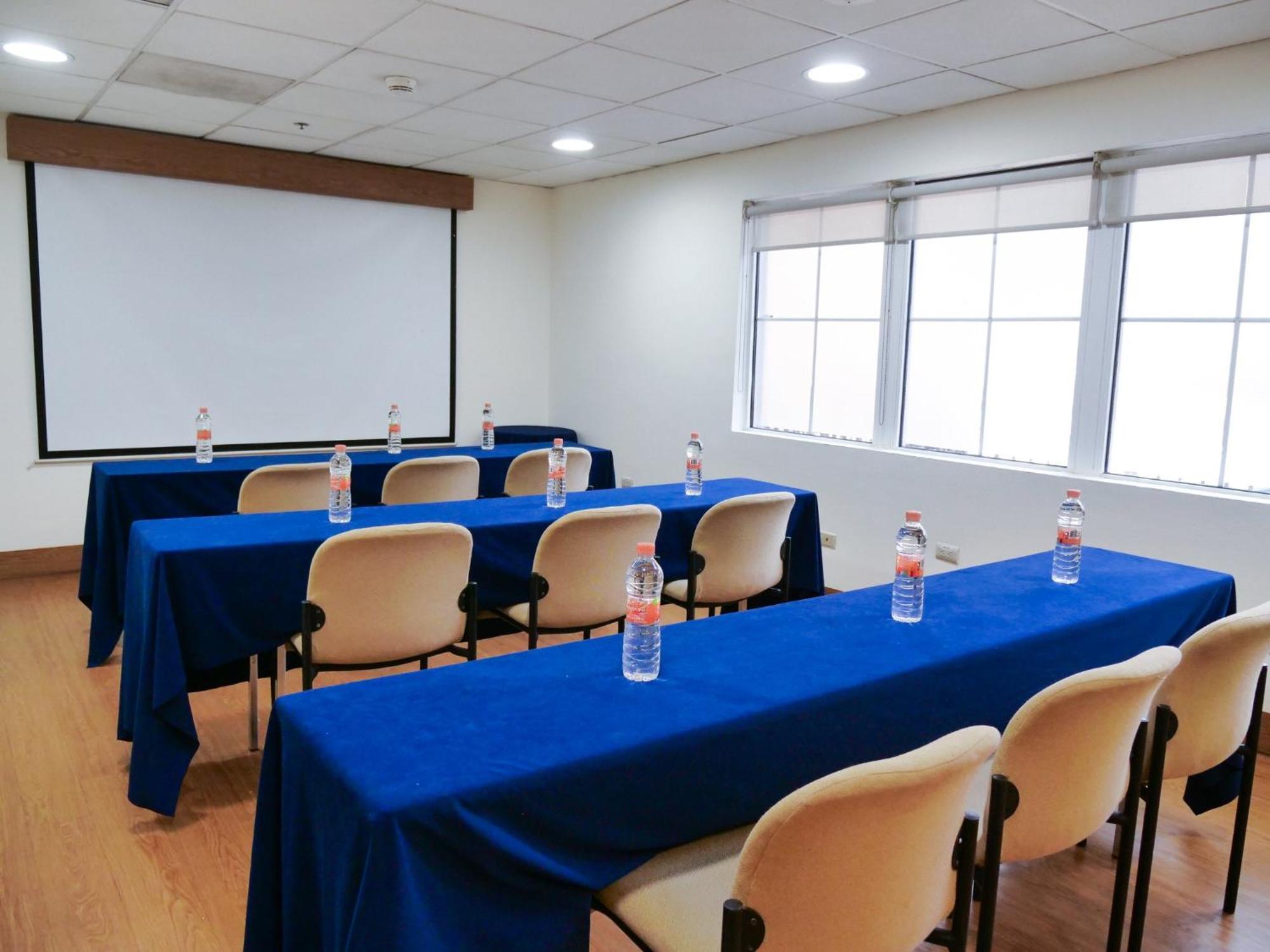 Express Galerias-san Jeronimo By Ihg Hotel Monterrey