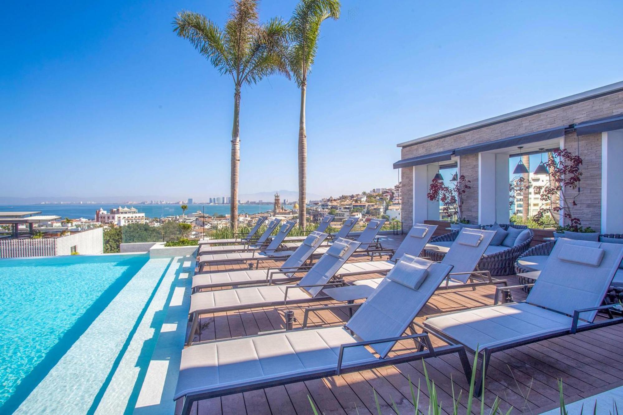 Chic 1br In Romantic Zone With Pool *