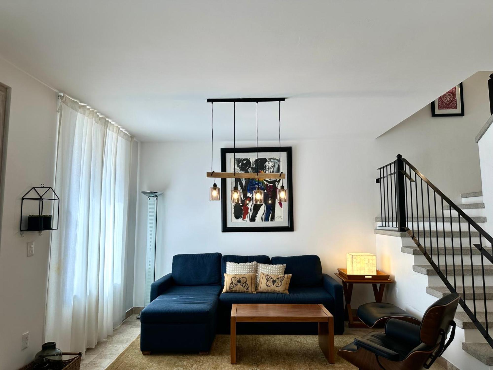3bedrooms-5 Min Downtown-wifi-pool-jacuzzi-parking *