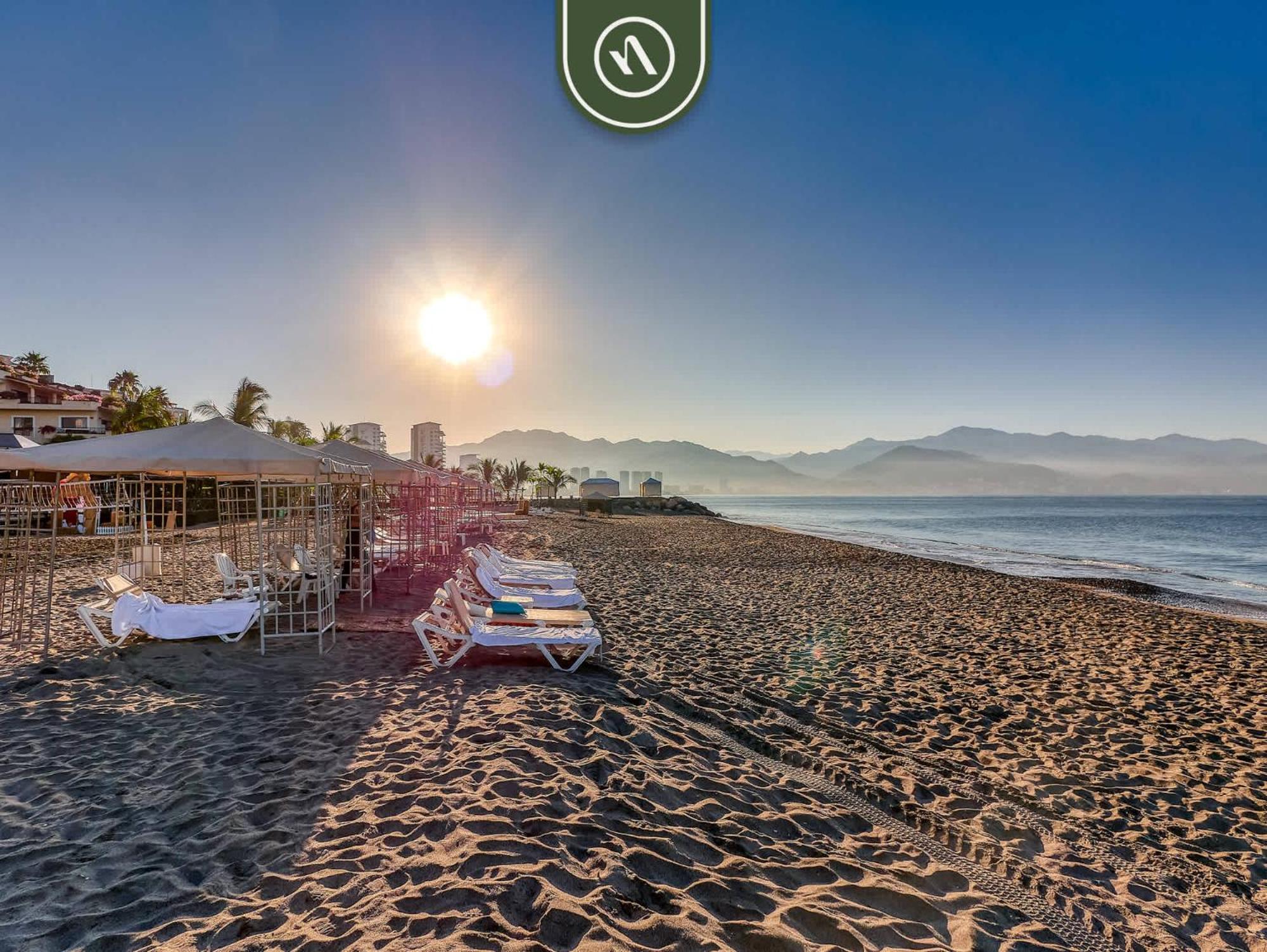 Beachfront 3 Bedroom With Pools - Beachclub * Puerto Vallarta
